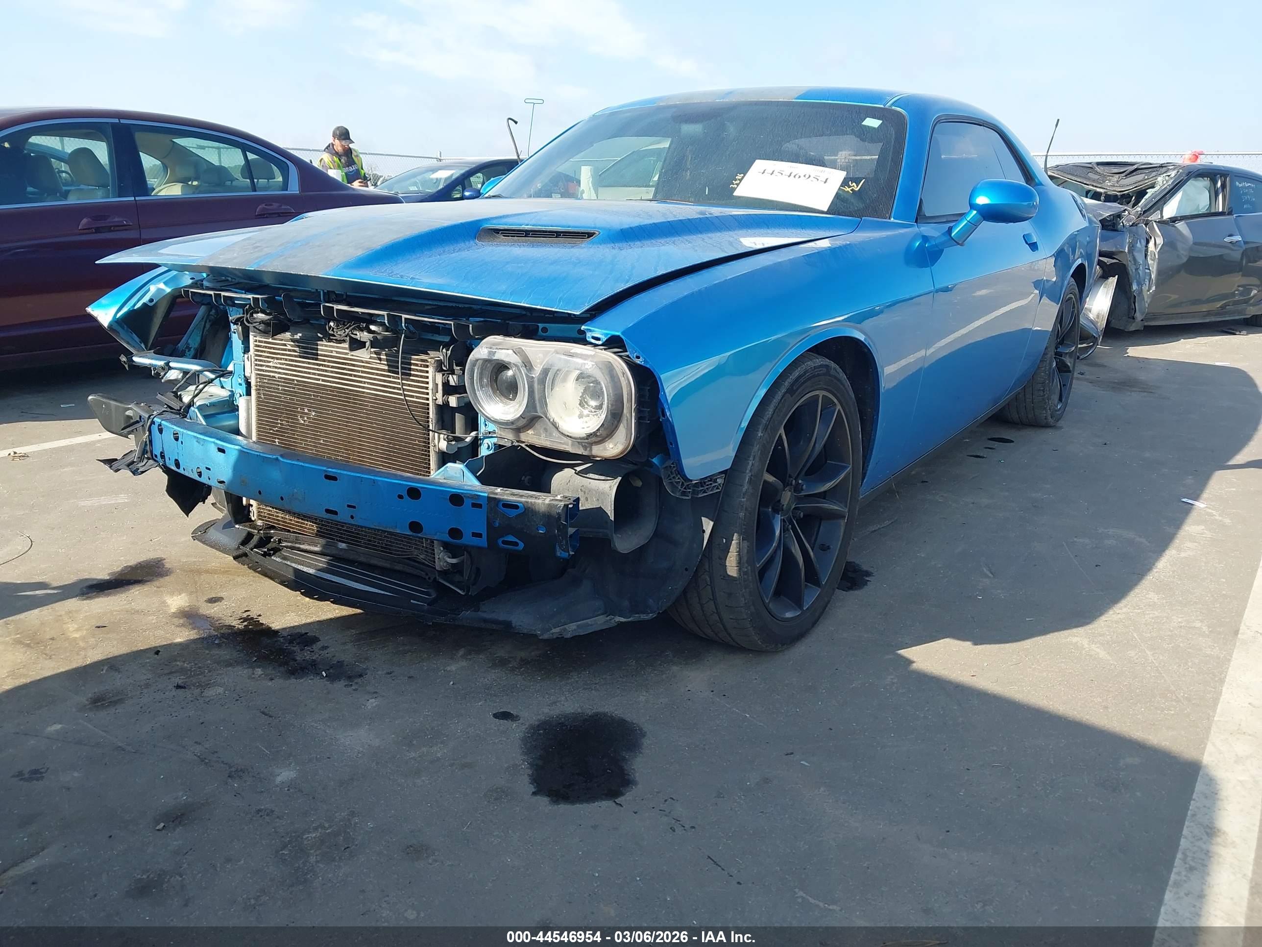 DODGE CHALLENGER image 2