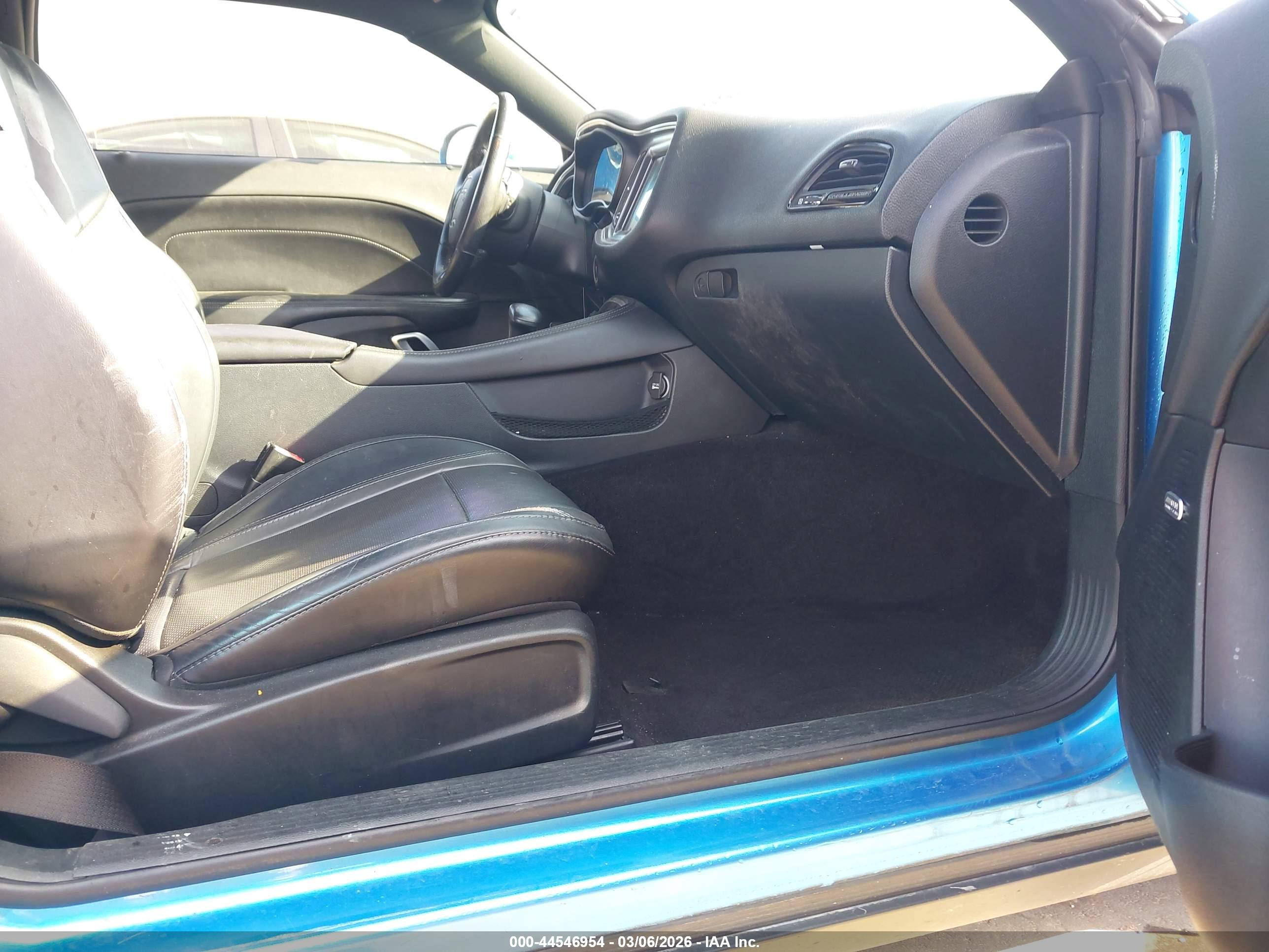 DODGE CHALLENGER image 5