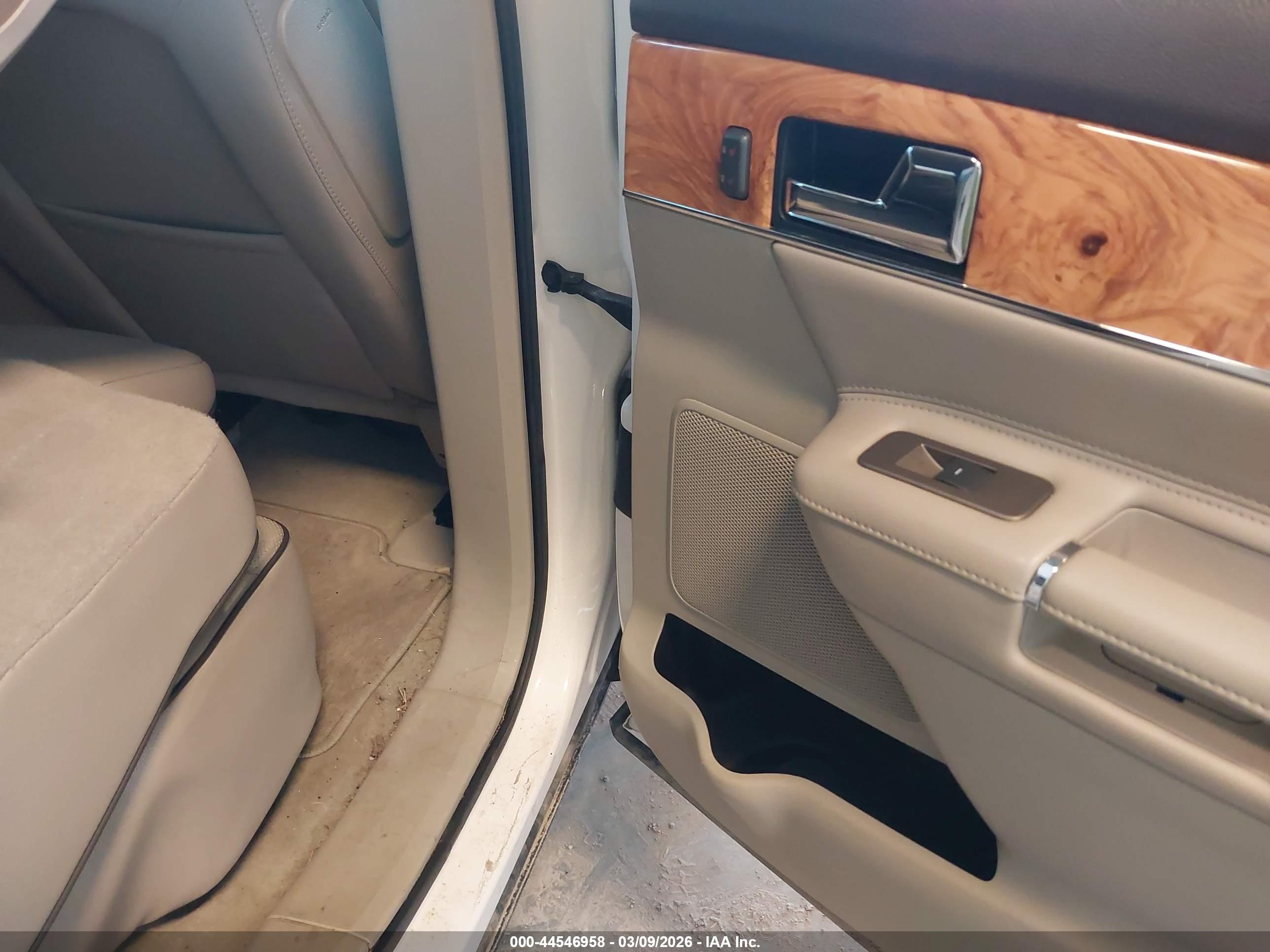 LINCOLN MKX image 8