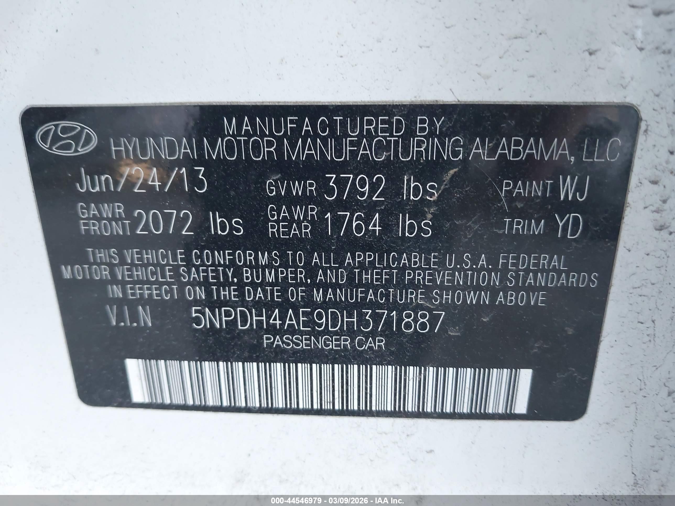 HYUNDAI ELANTRA image 9