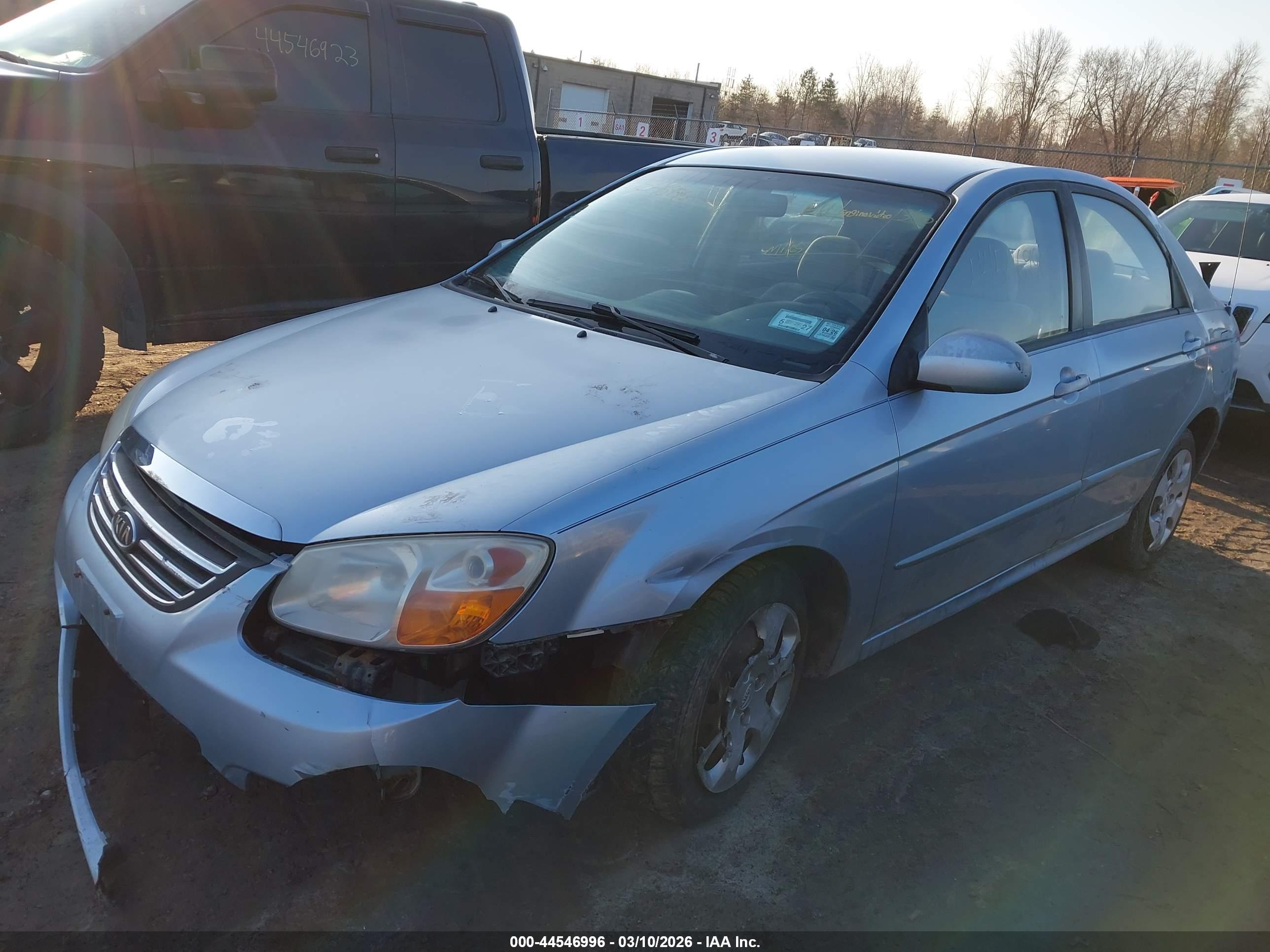 KIA SPECTRA image 2