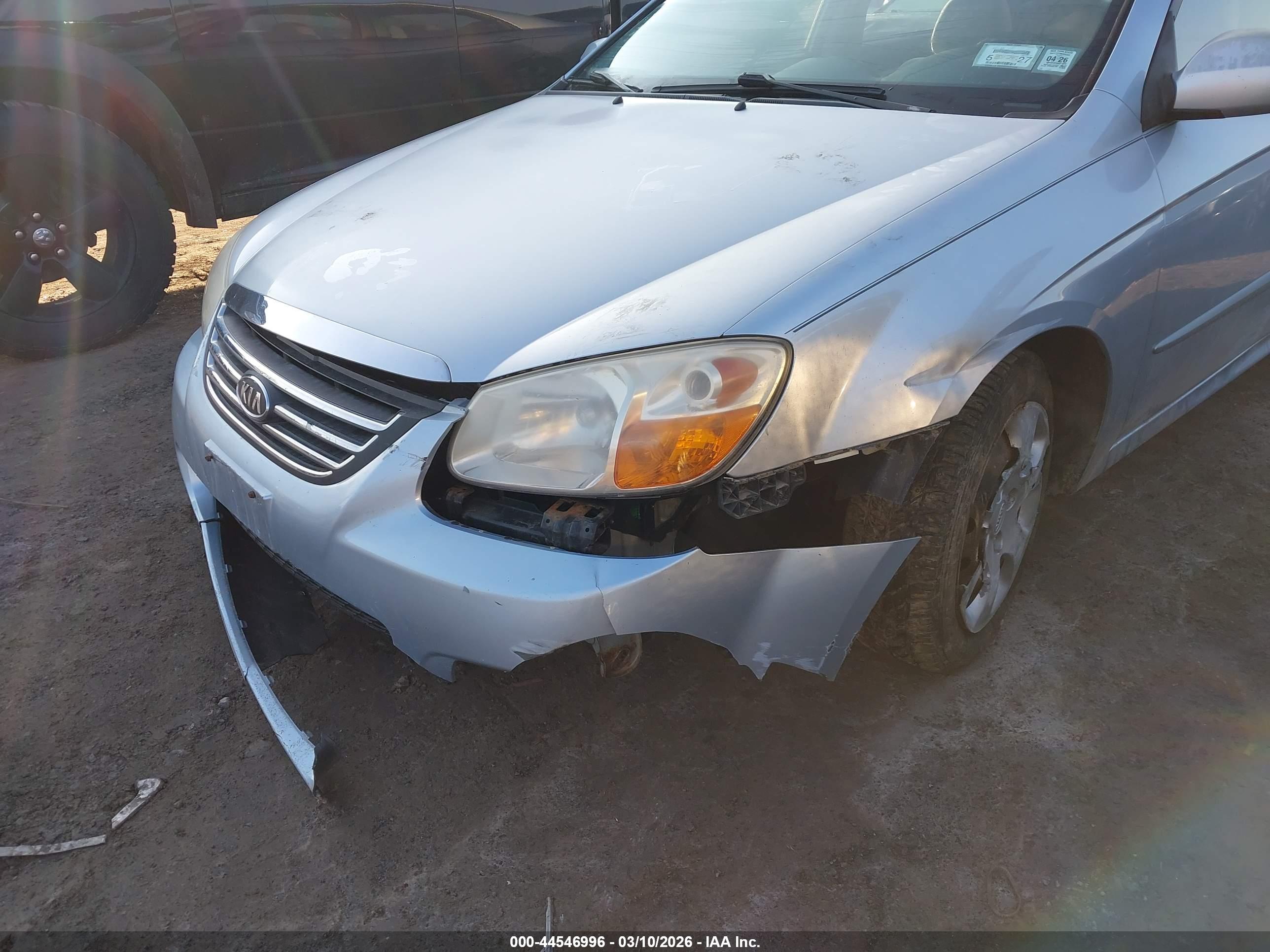 KIA SPECTRA image 6