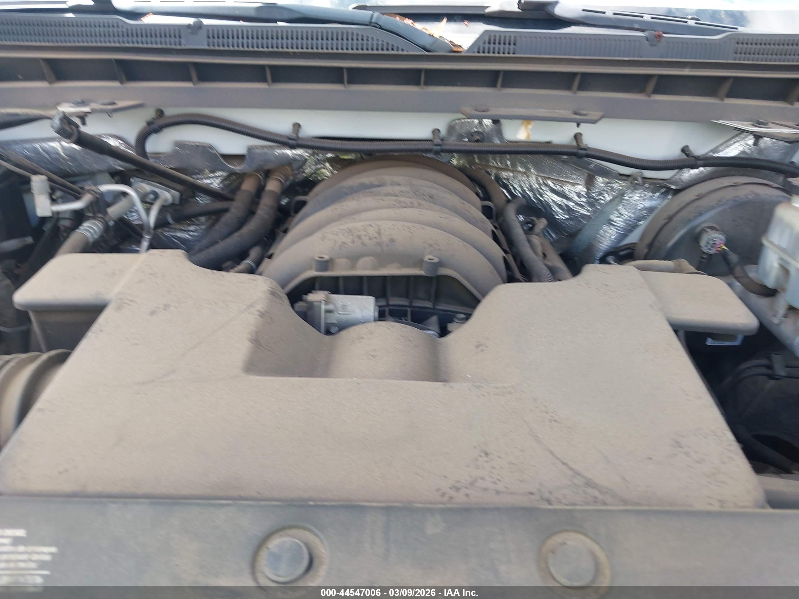 CHEVROLET SILVERADO image 10