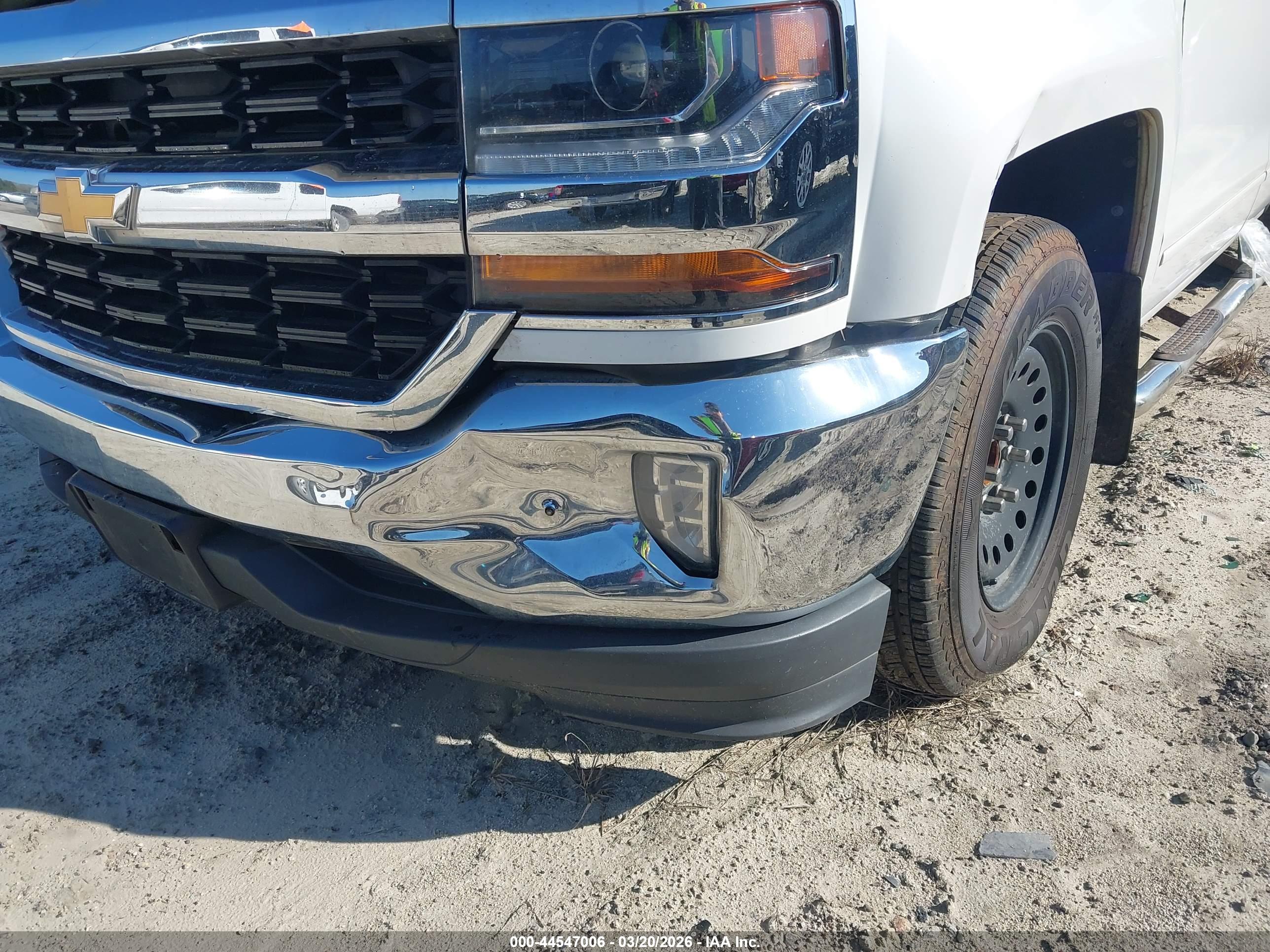 CHEVROLET SILVERADO image 6