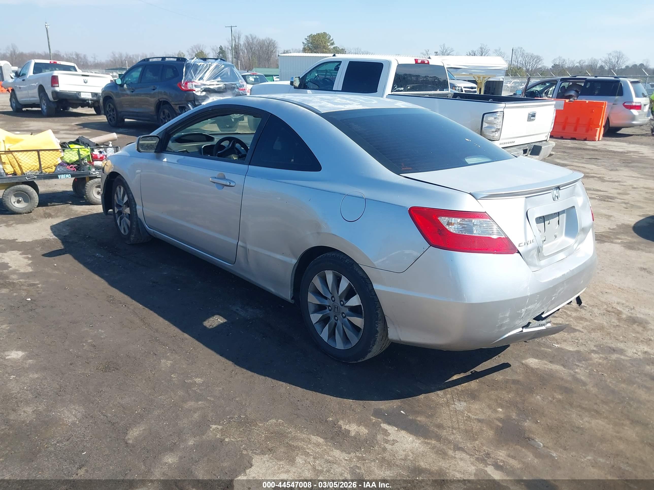 HONDA CIVIC image 3