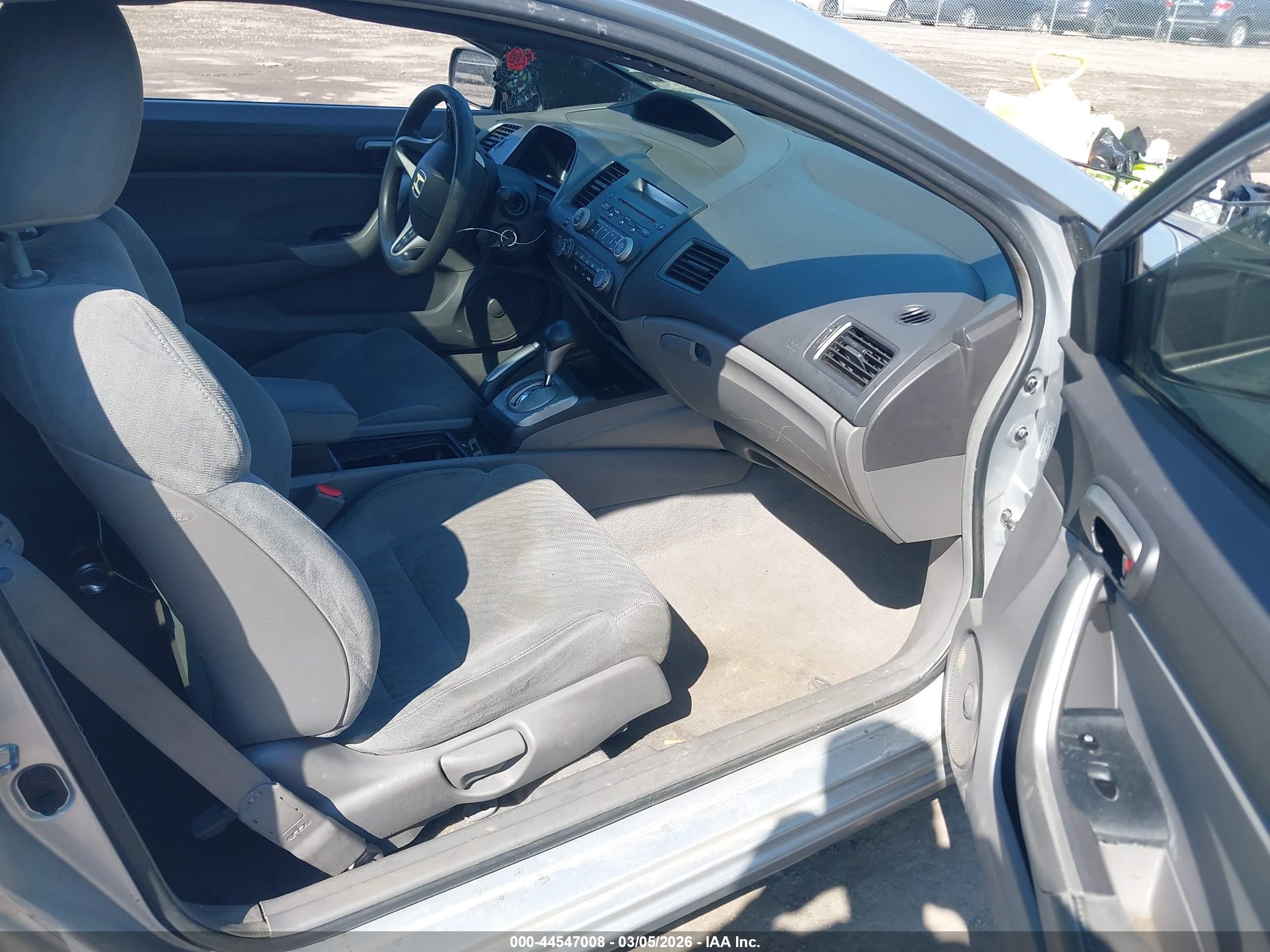 HONDA CIVIC image 5