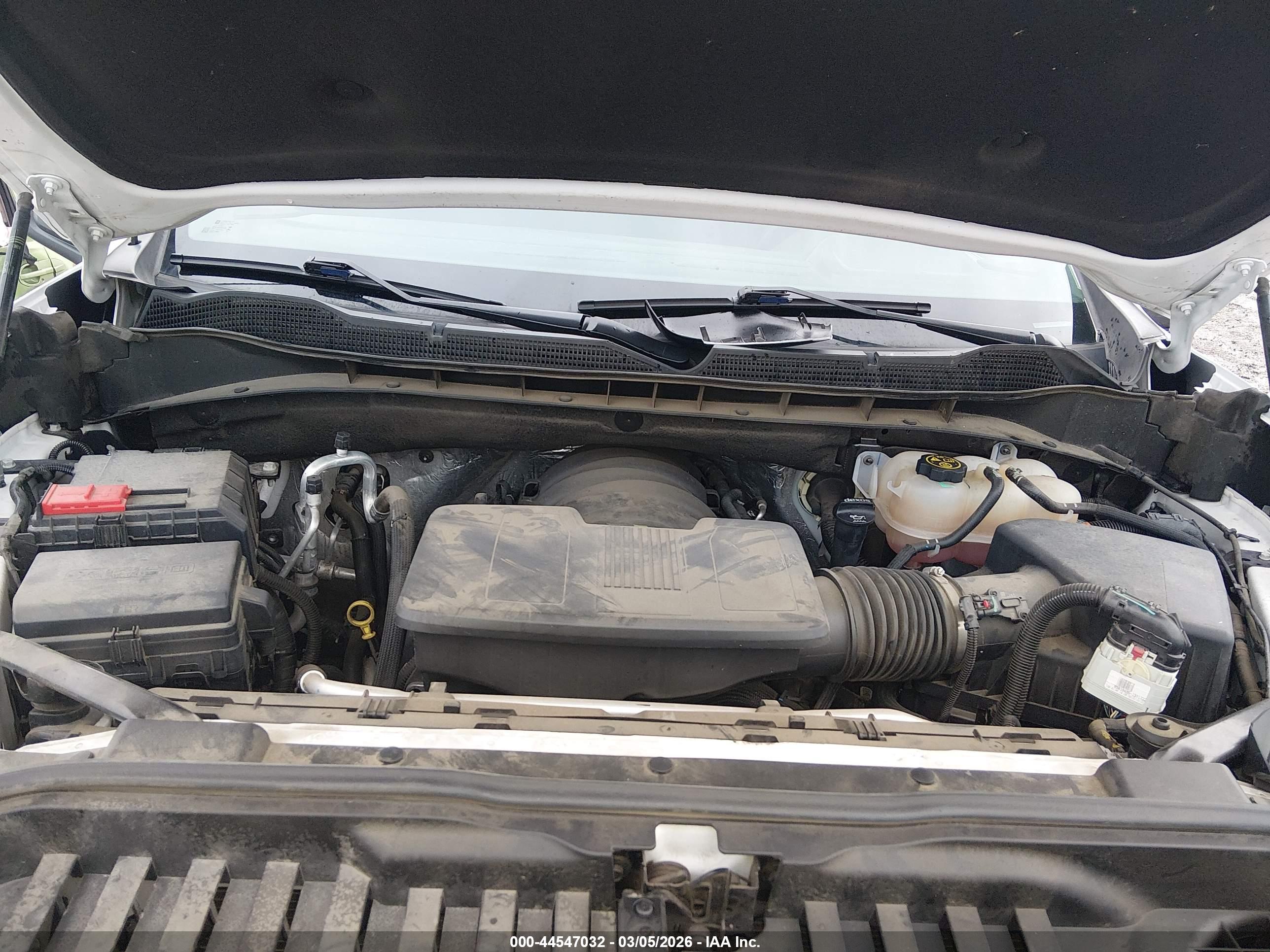 CHEVROLET SILVERADO image 10