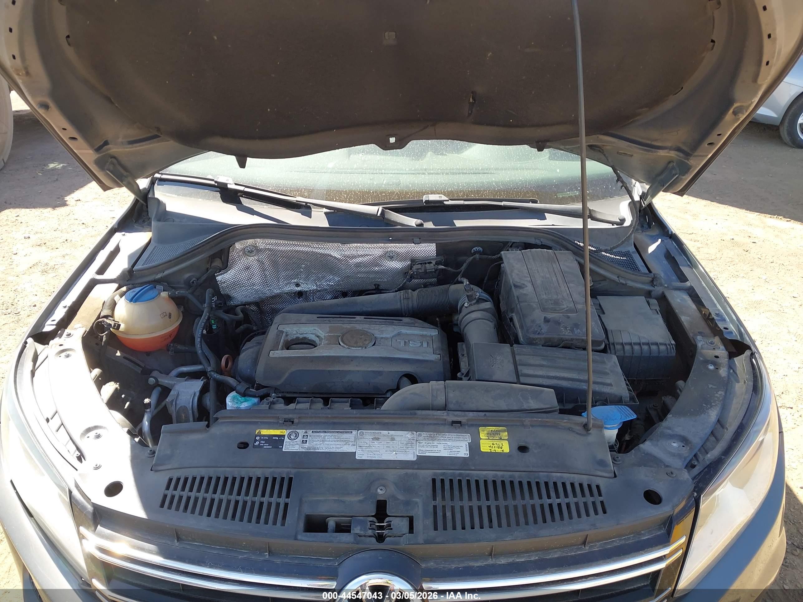 VOLKSWAGEN TIGUAN image 10