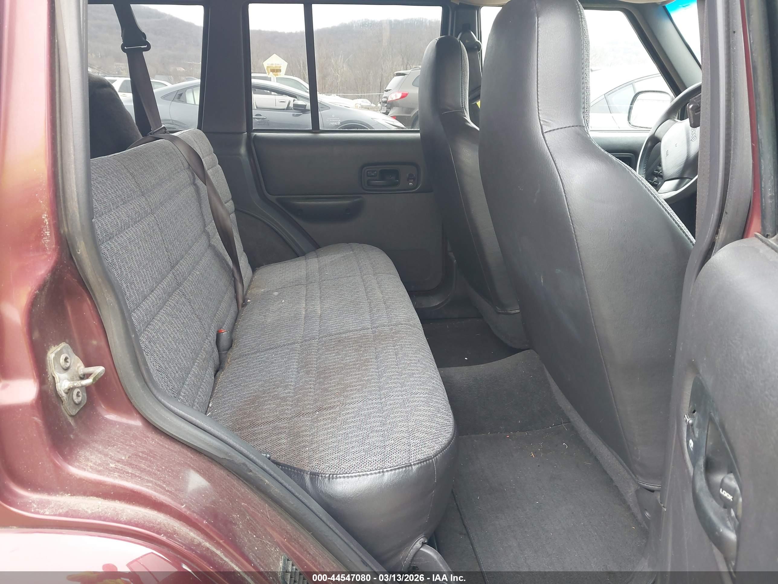 JEEP CHEROKEE image 8