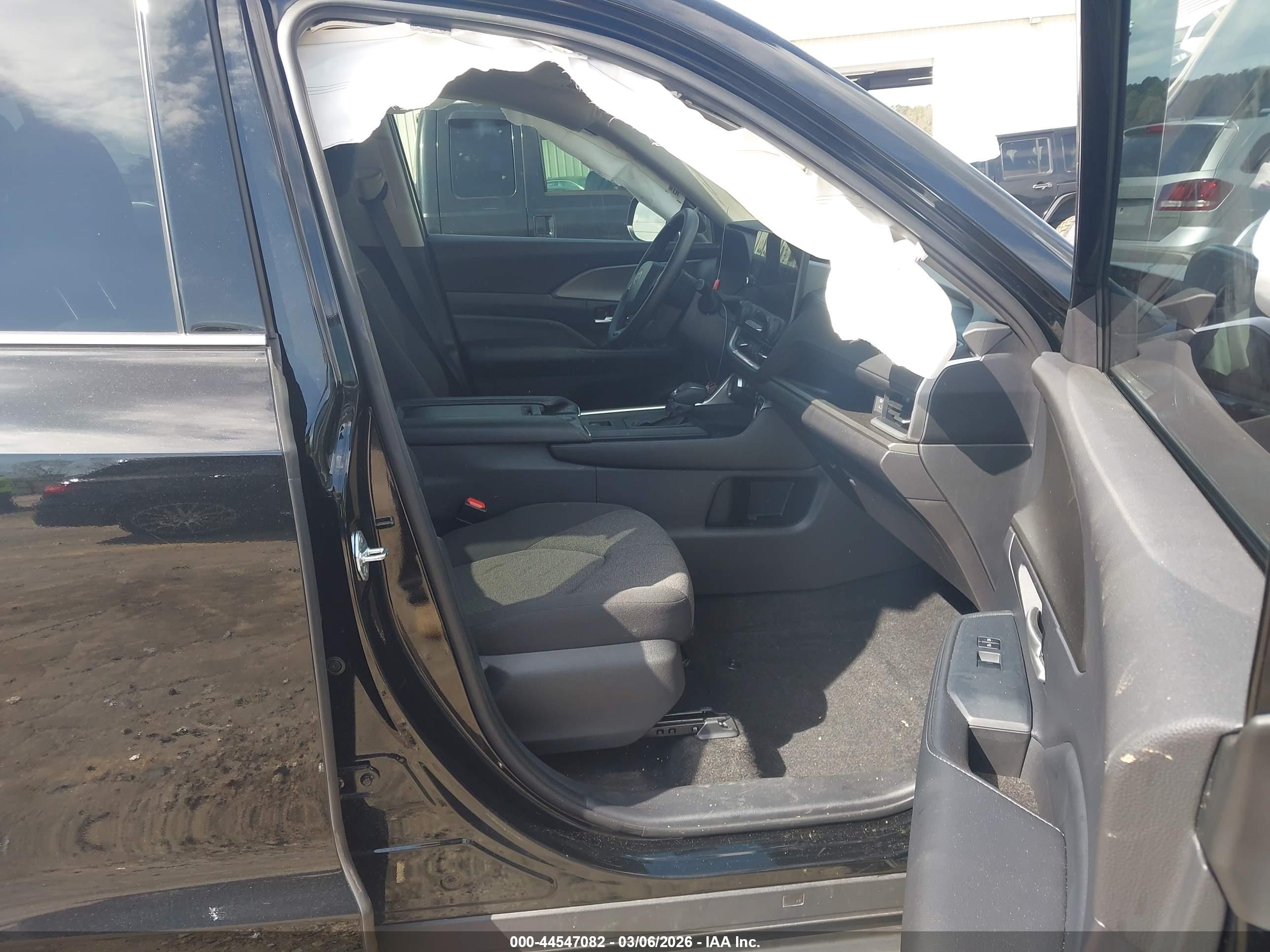 TOYOTA GRAND image 5