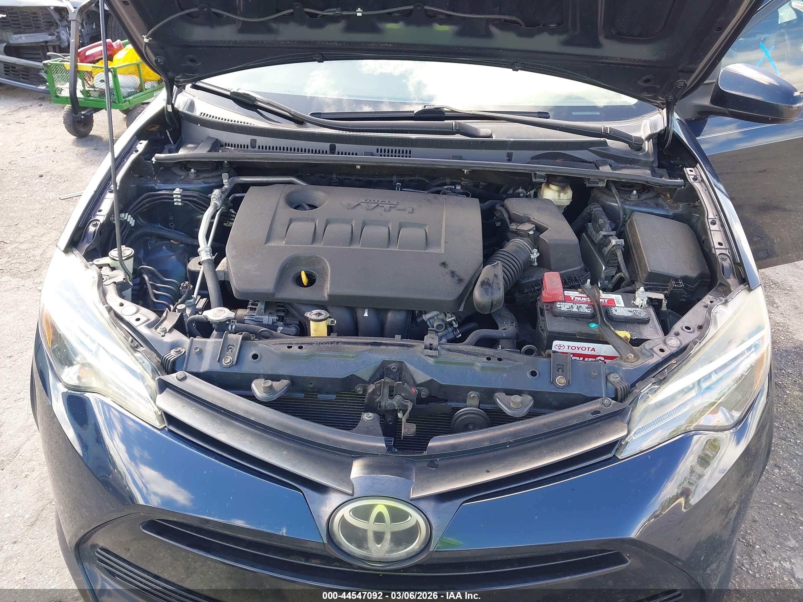 TOYOTA COROLLA image 10