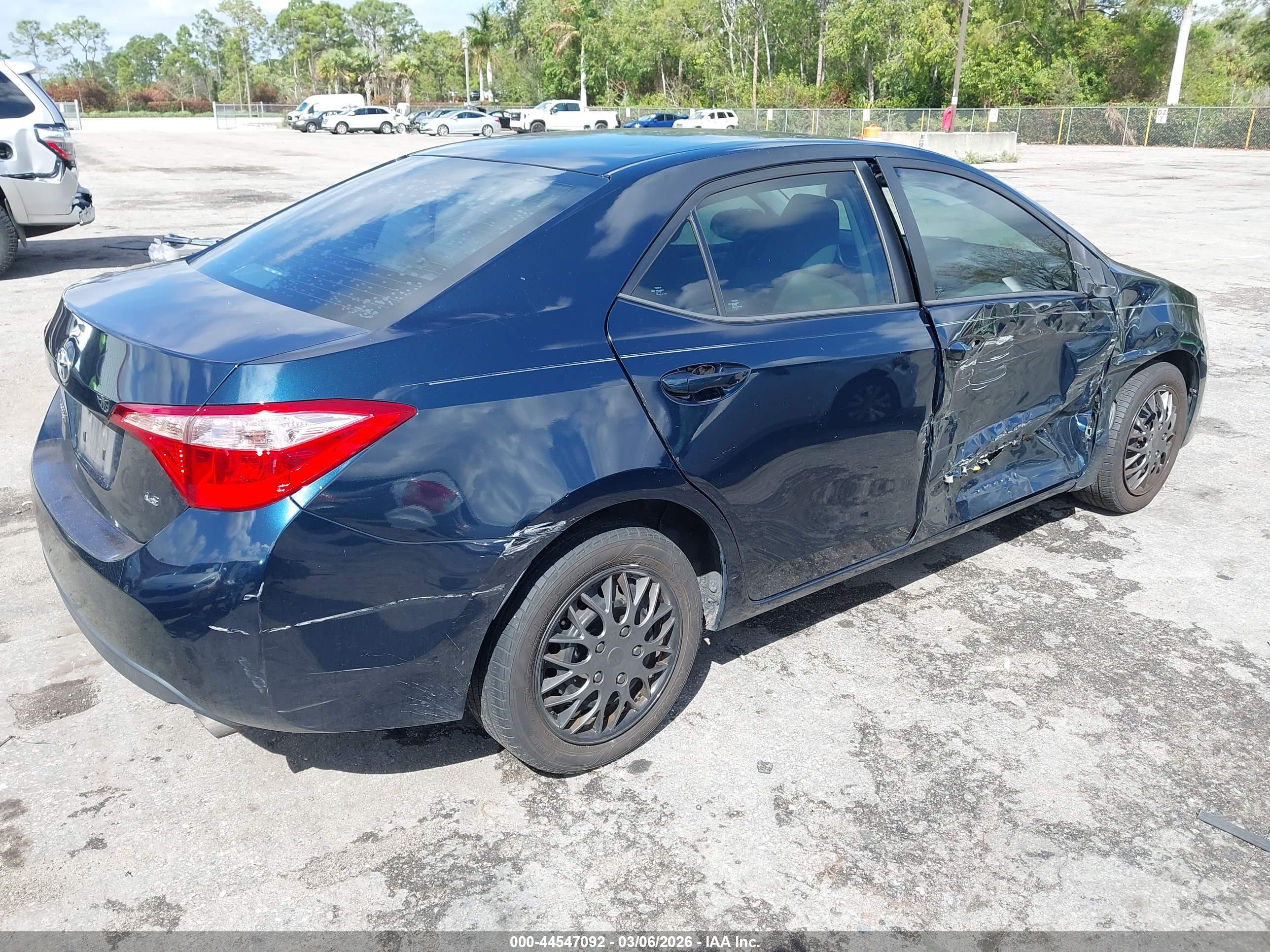 TOYOTA COROLLA image 4