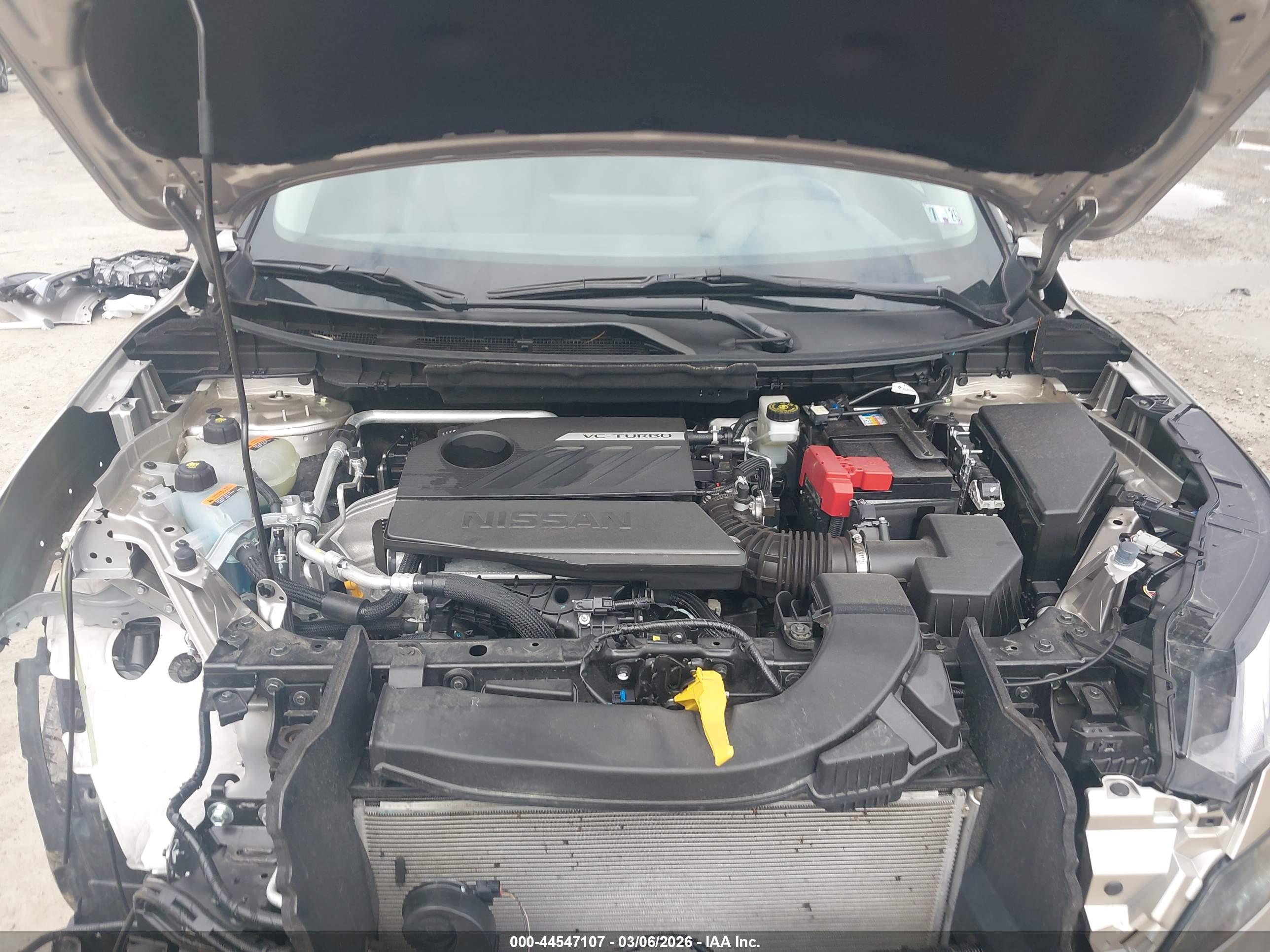 NISSAN ROGUE image 10