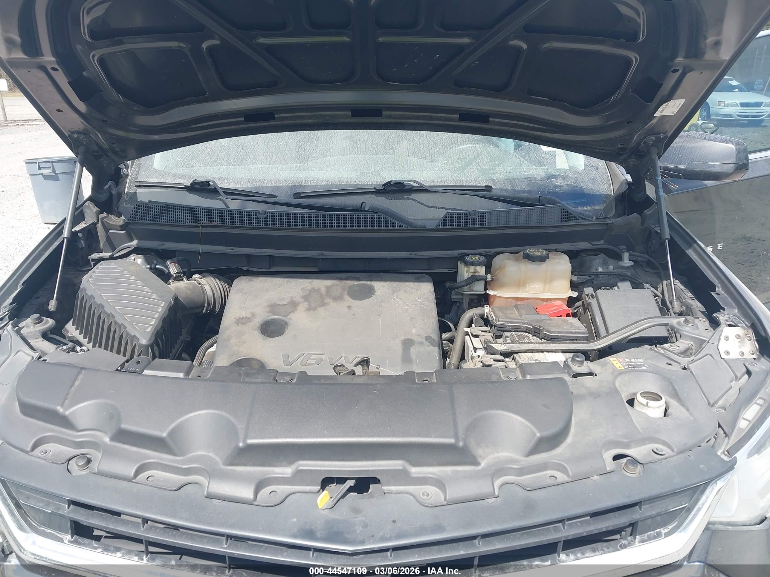 CHEVROLET TRAVERSE image 10