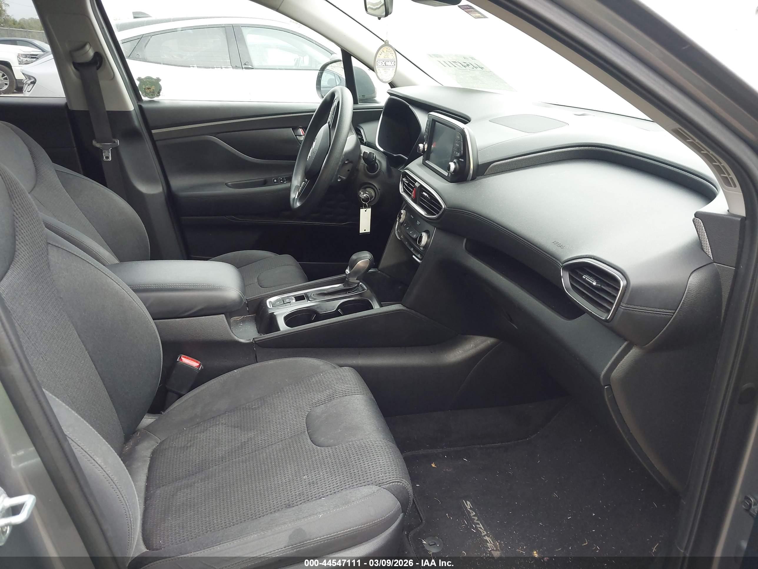 HYUNDAI SANTA image 5