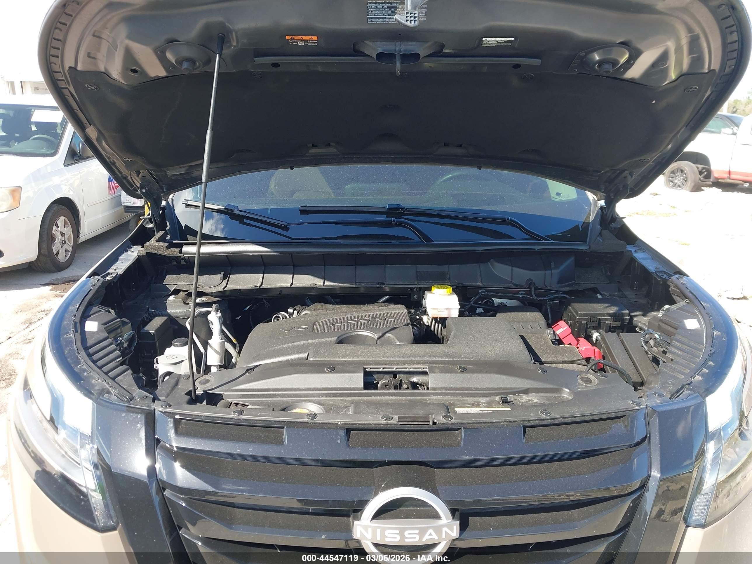 NISSAN PATHFINDER image 10