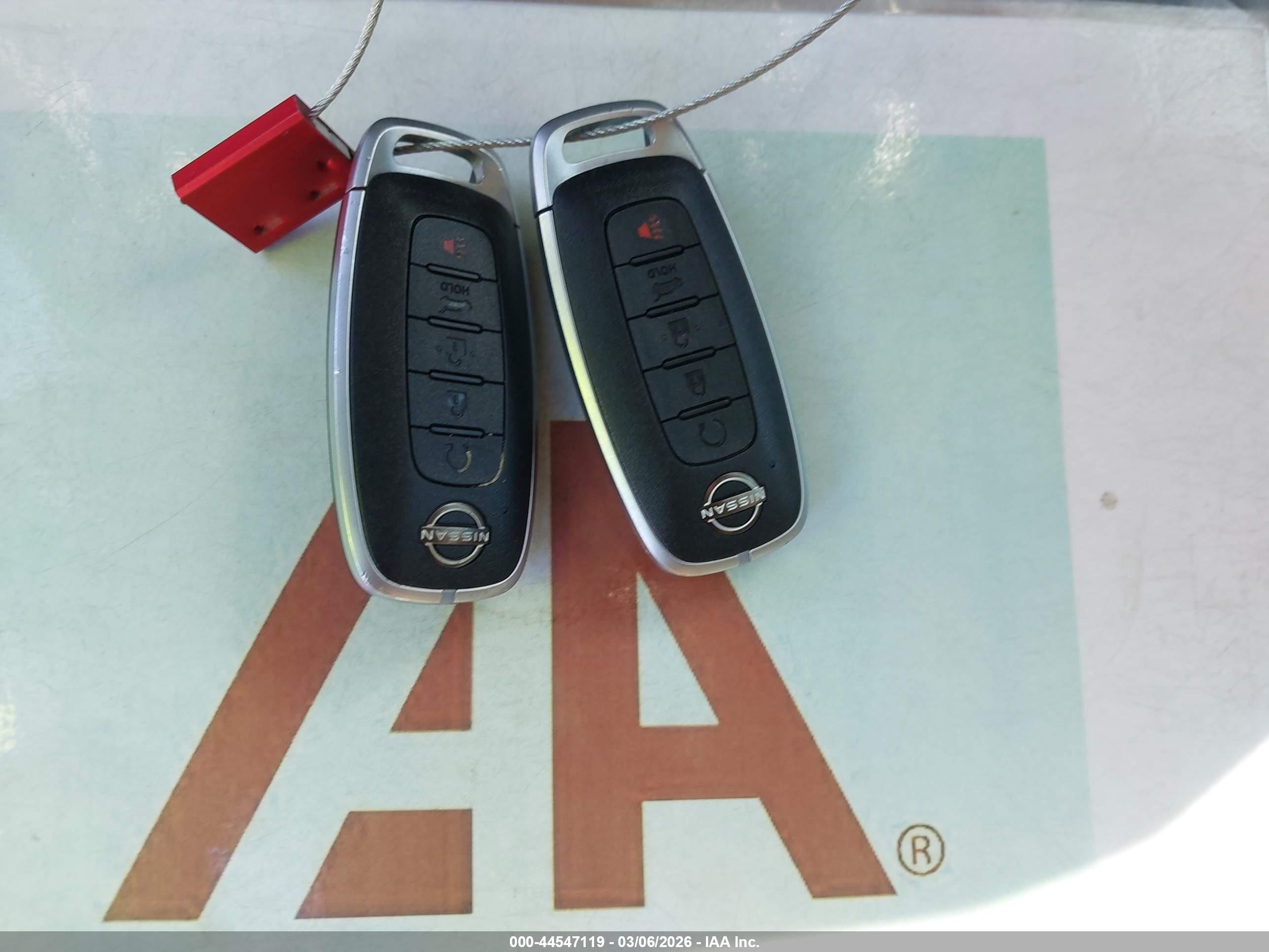NISSAN PATHFINDER image 11