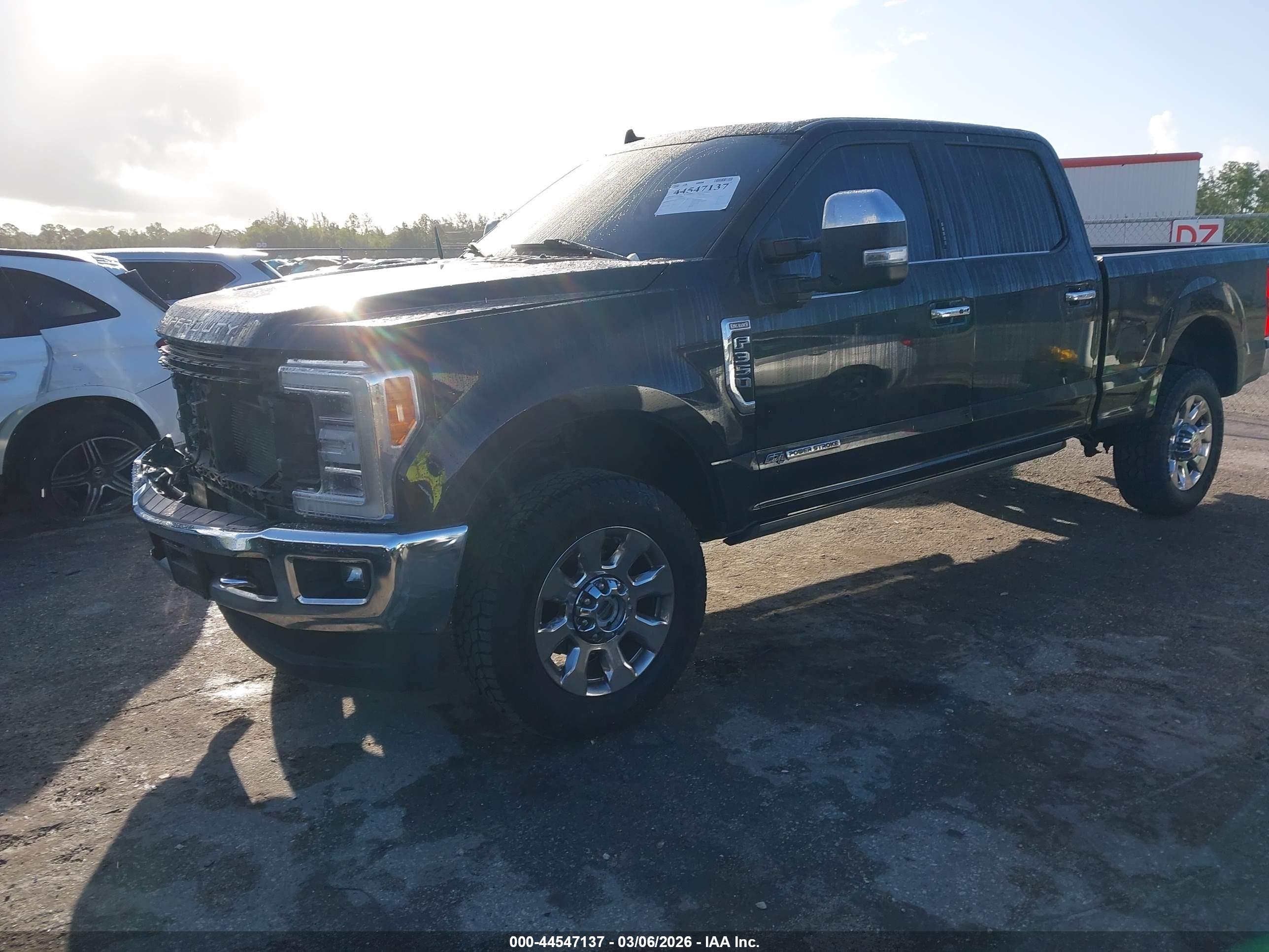 FORD F-350 image 2