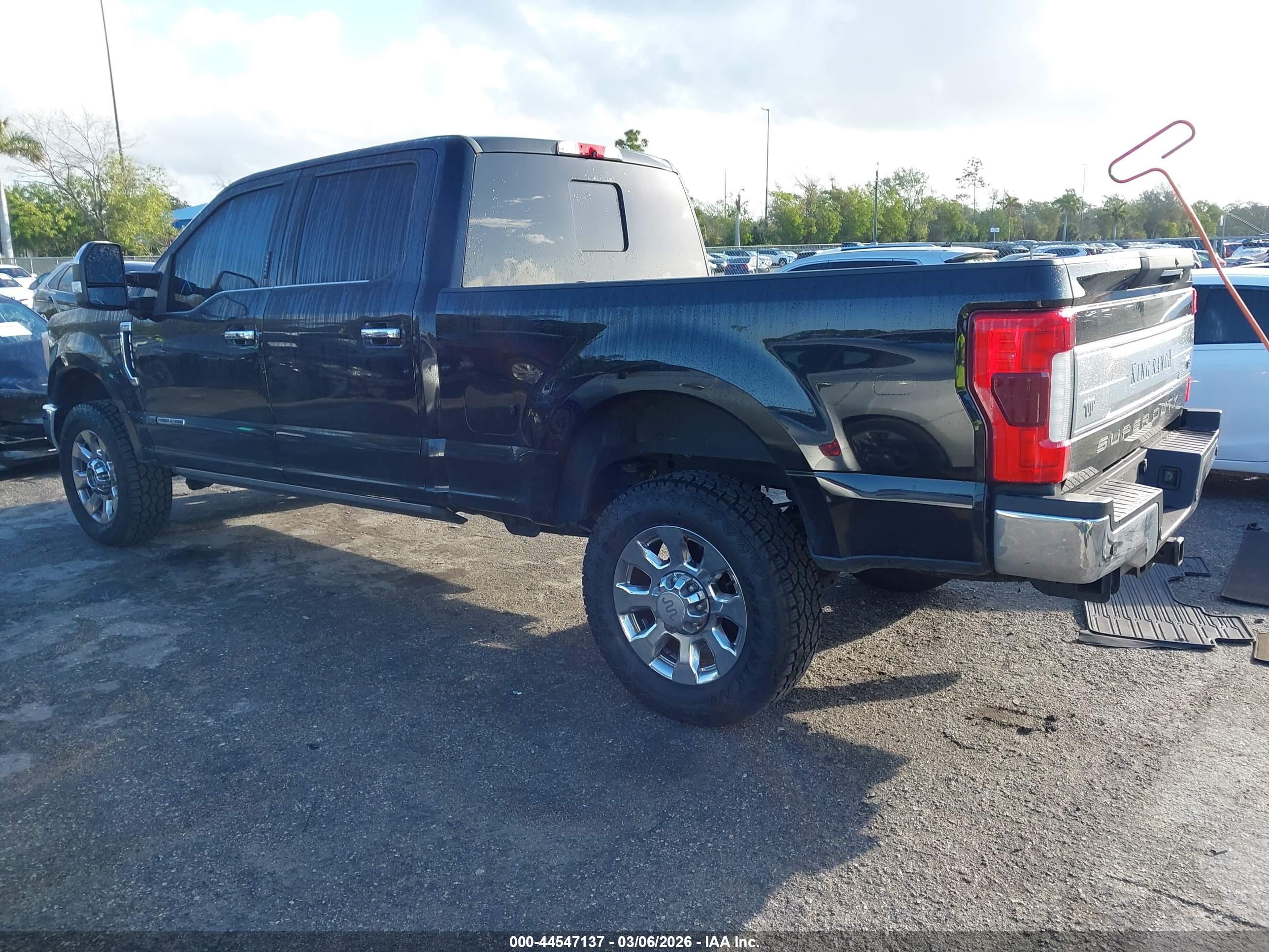 FORD F-350 image 3