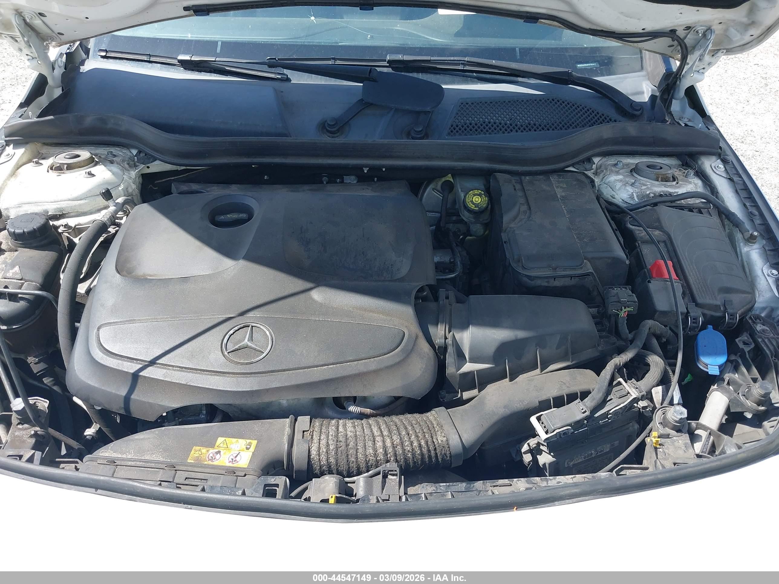 MERCEDES-BENZ CLA image 10