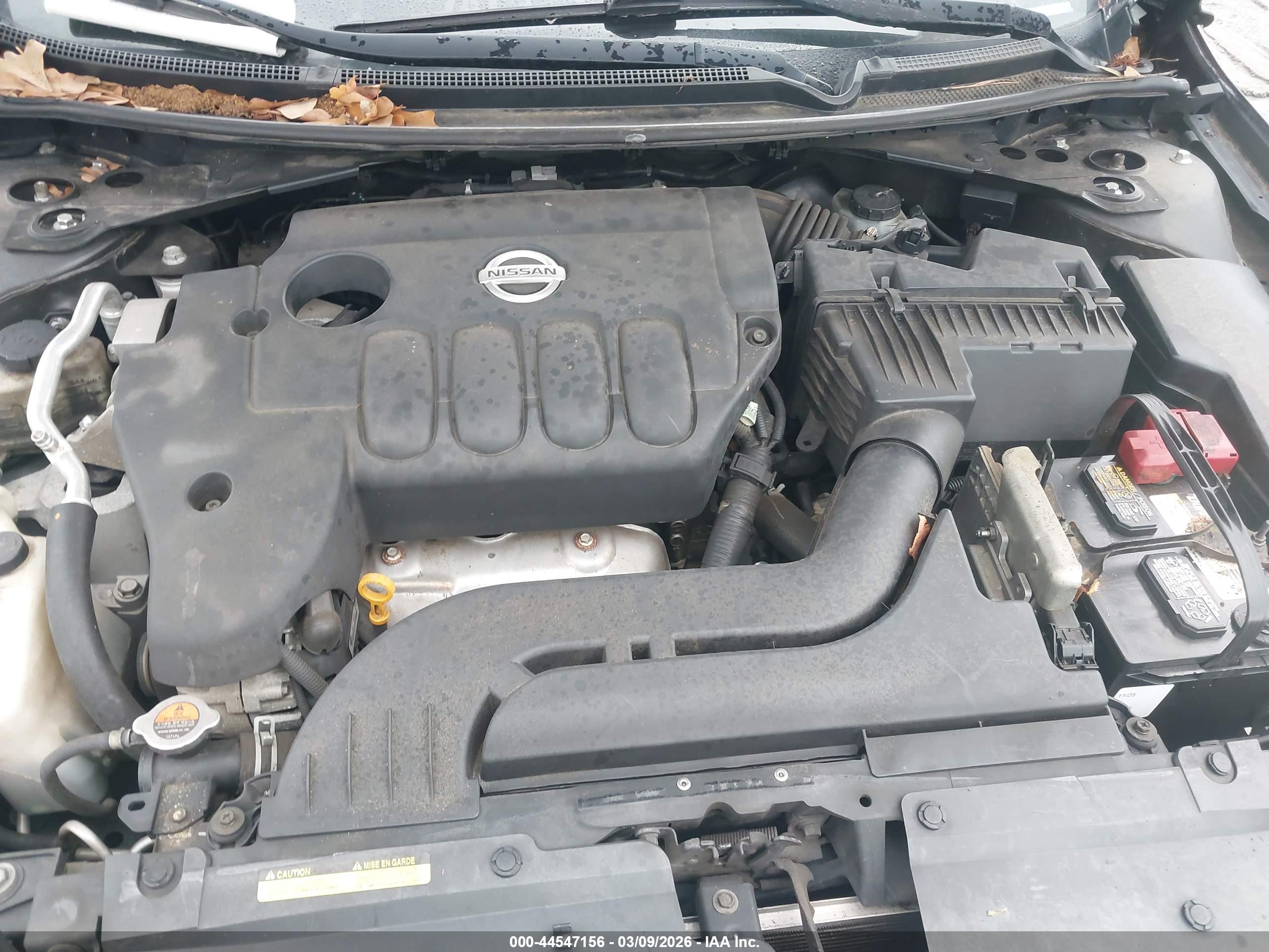 NISSAN ALTIMA image 10