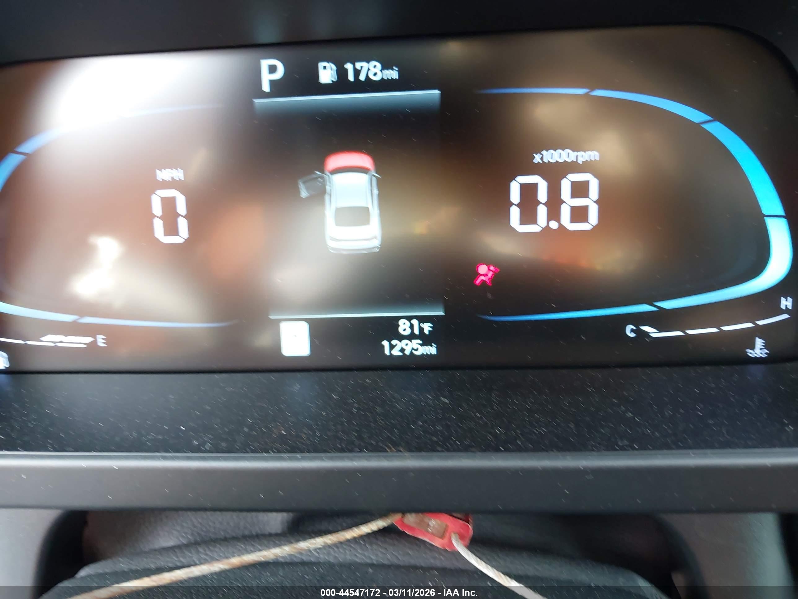 HYUNDAI ELANTRA image 7