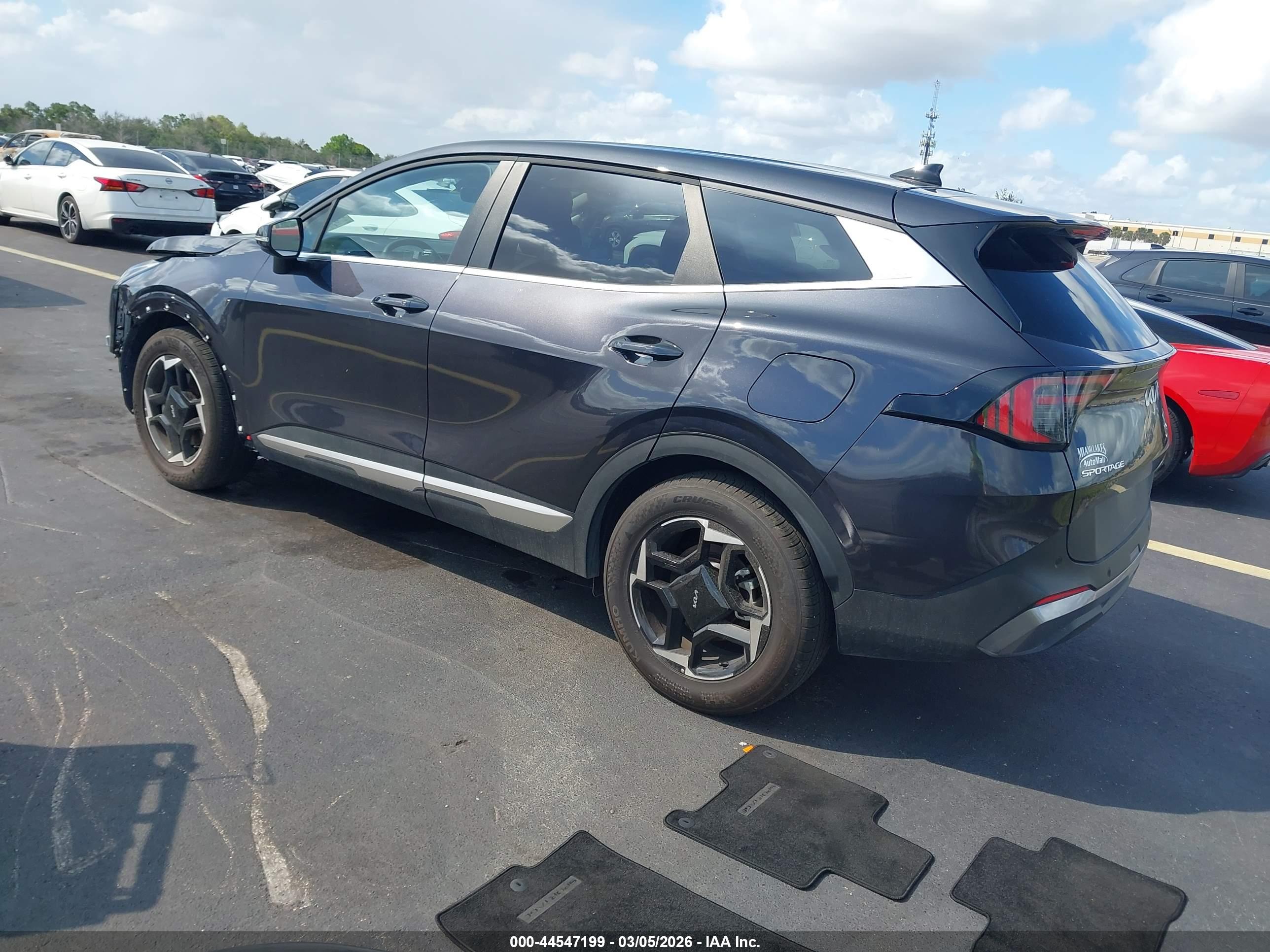 KIA SPORTAGE image 3