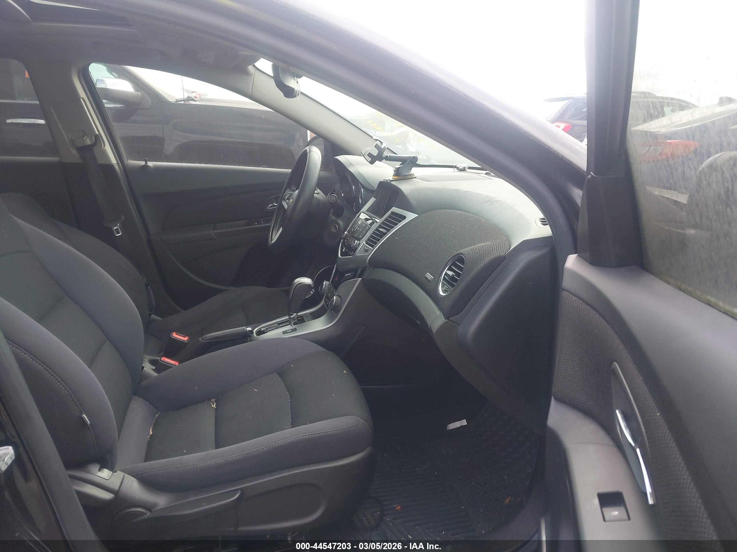CHEVROLET CRUZE image 5