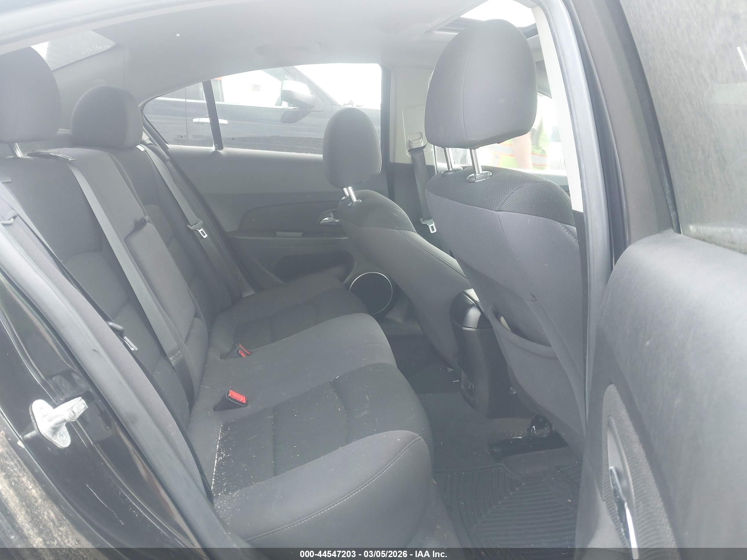 CHEVROLET CRUZE image 8