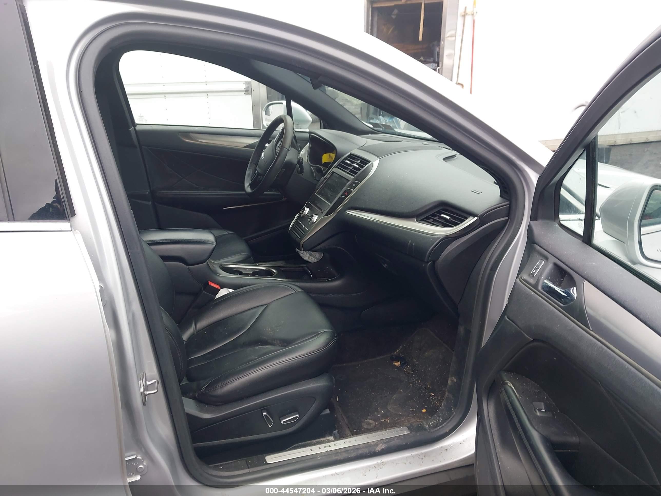 LINCOLN MKC image 5