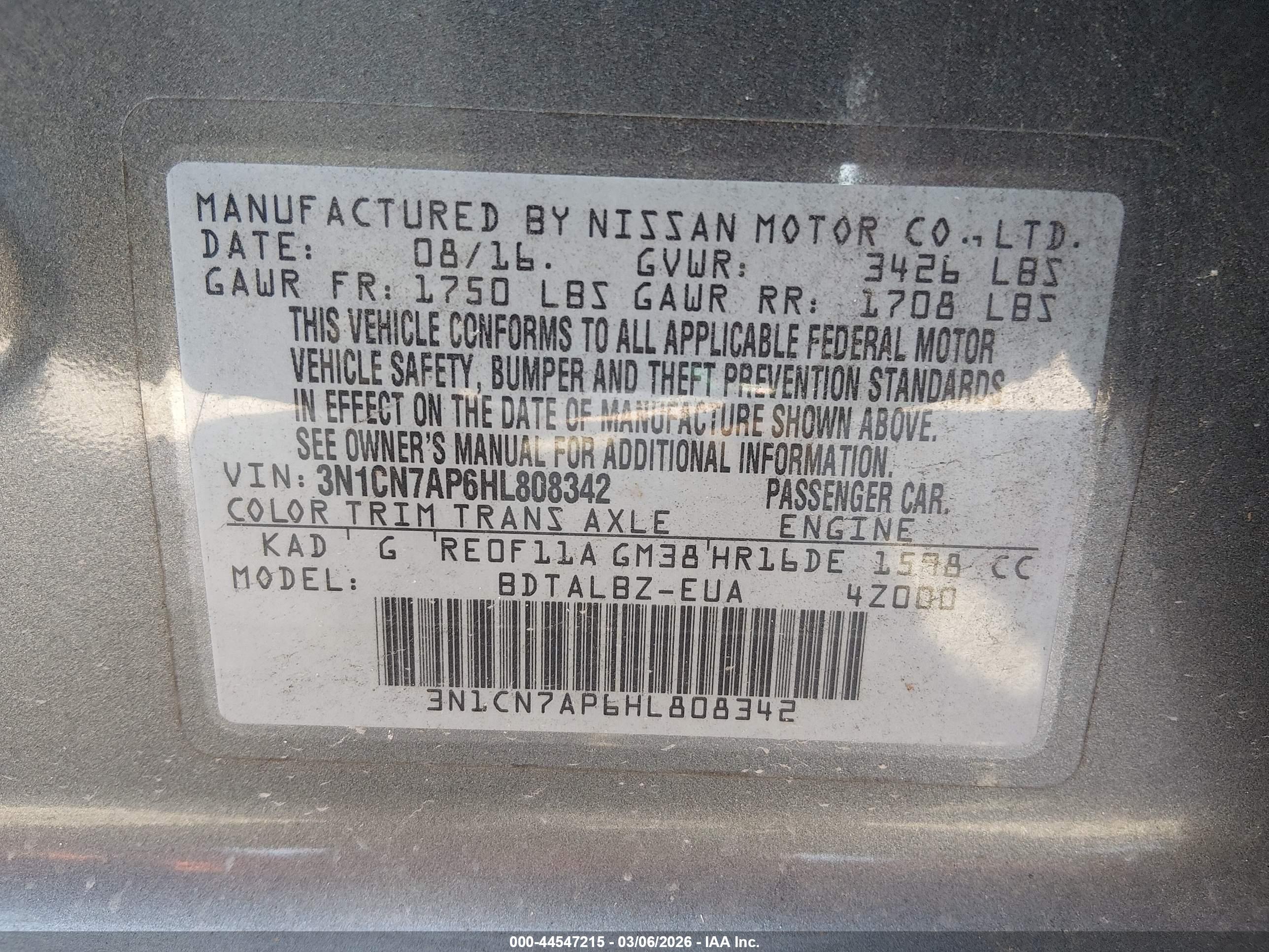 NISSAN VERSA image 9