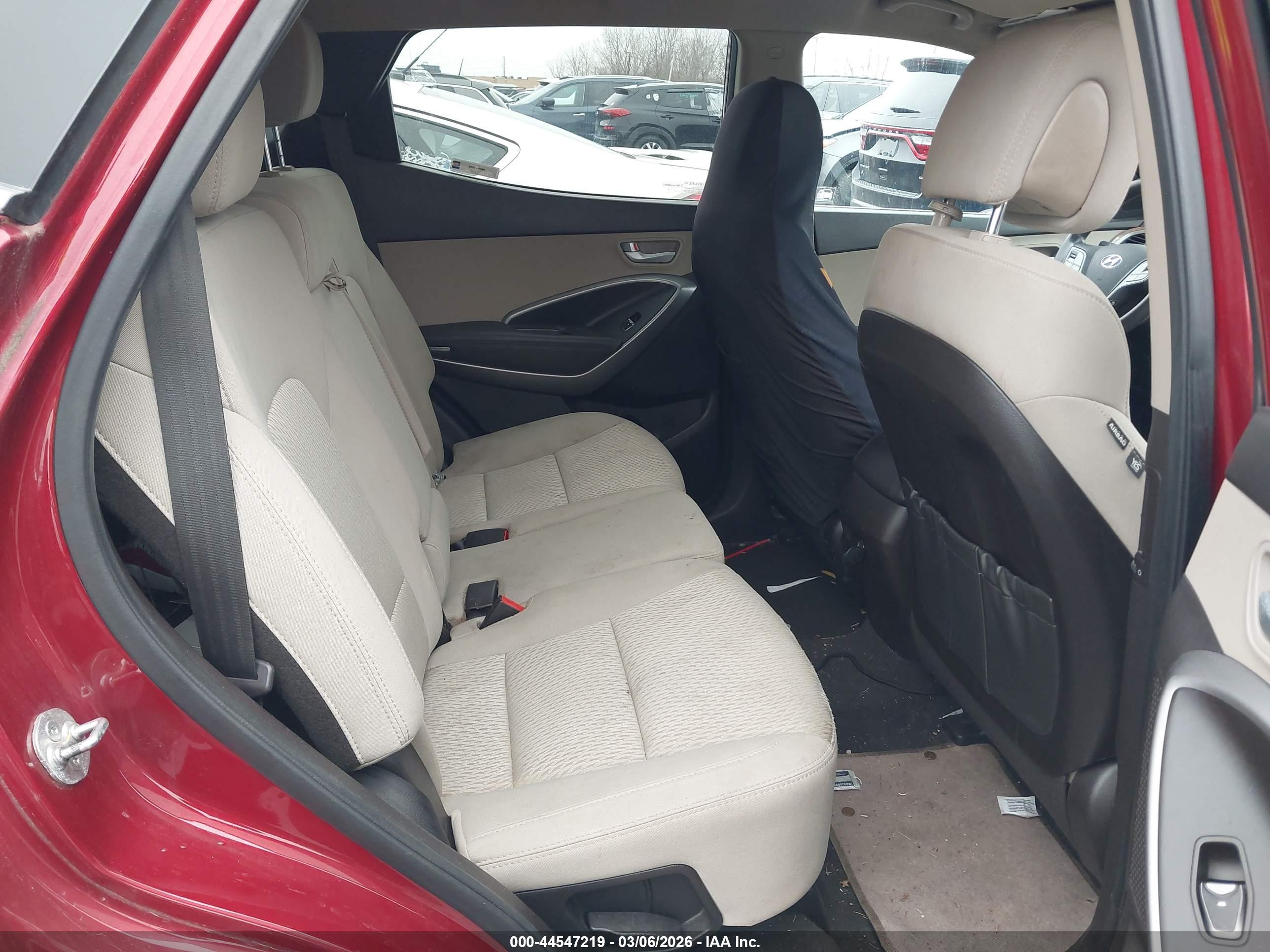 HYUNDAI SANTA image 8
