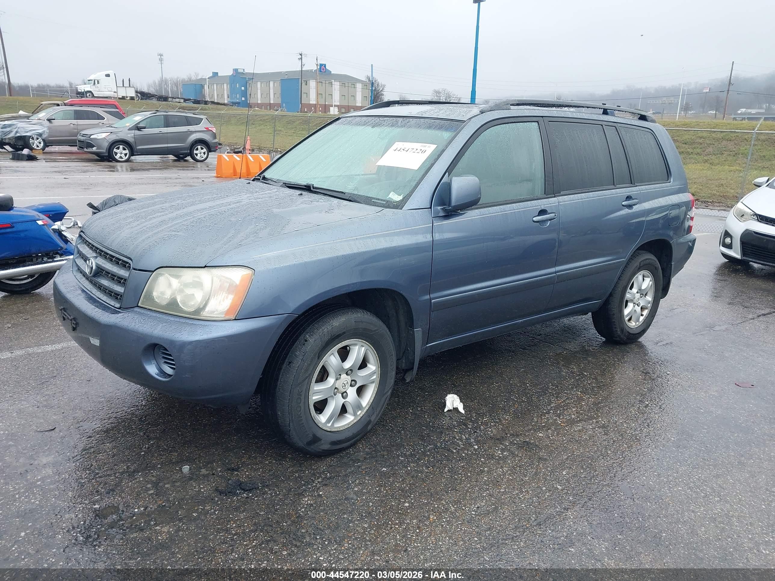 TOYOTA HIGHLANDER image 2
