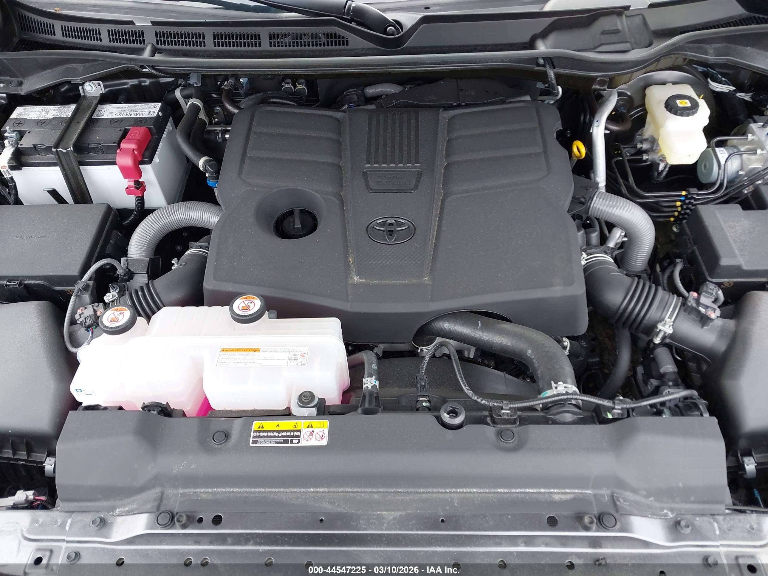 TOYOTA TUNDRA image 10
