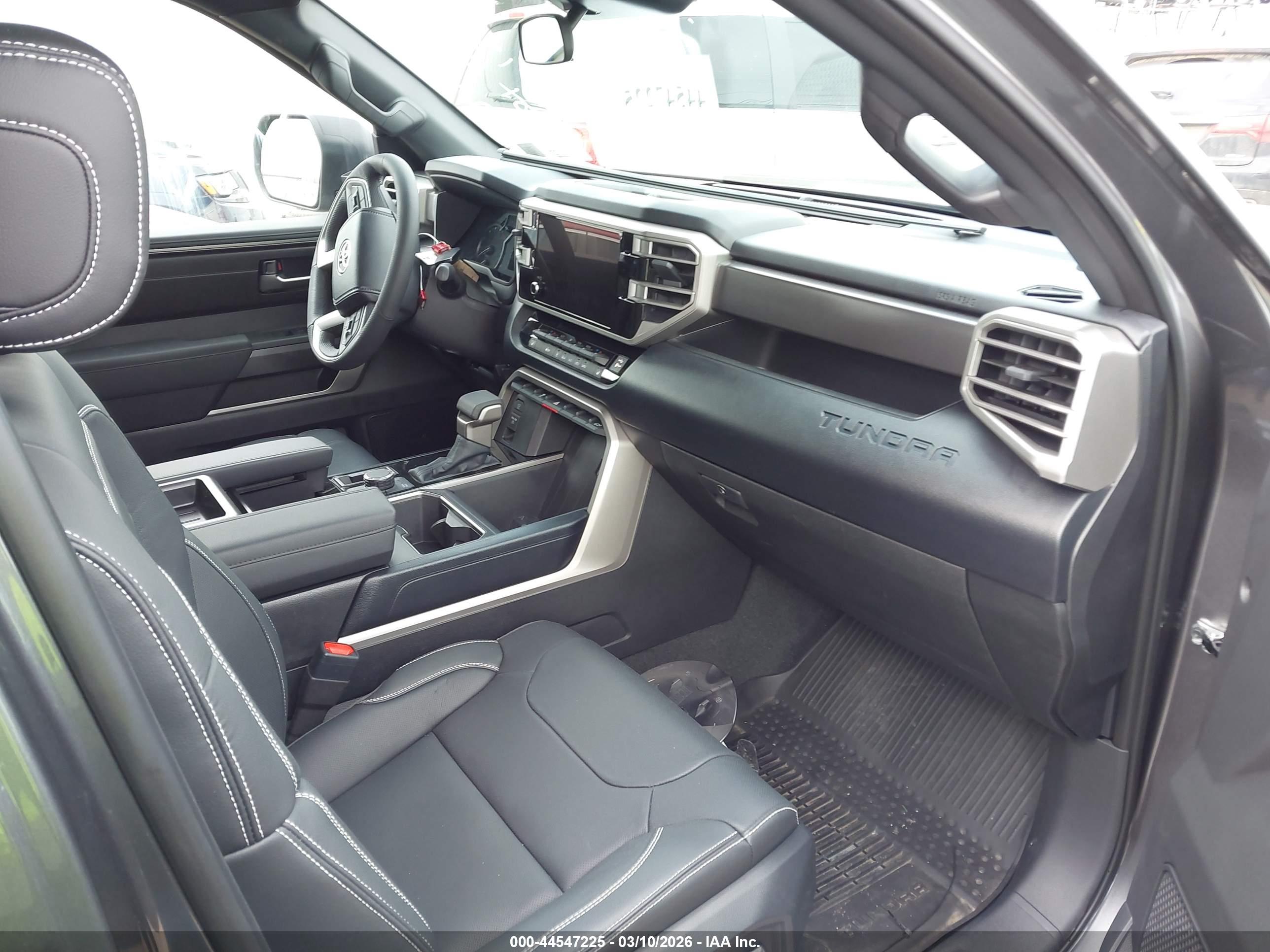 TOYOTA TUNDRA image 5