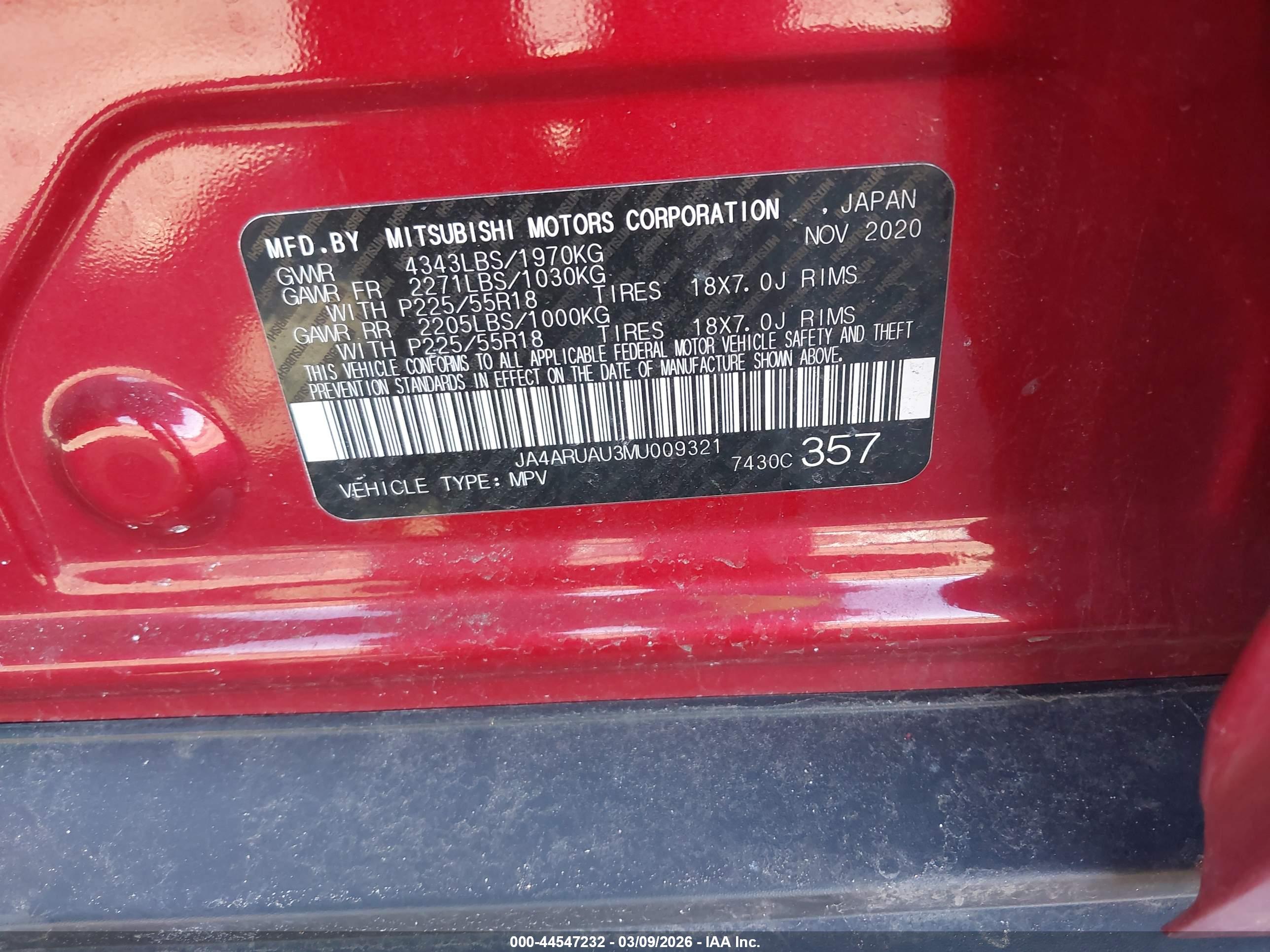MITSUBISHI OUTLANDER image 9