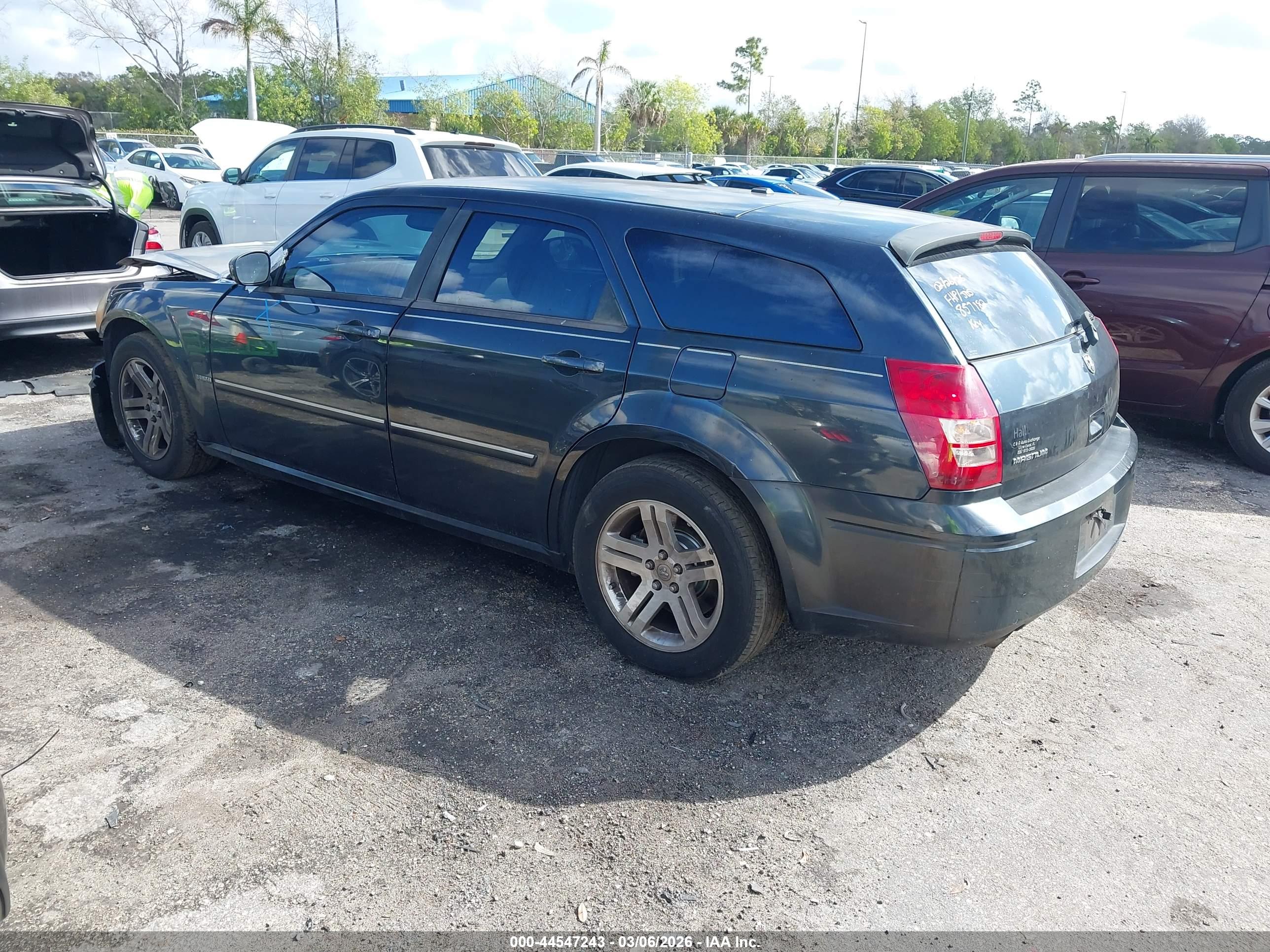 DODGE MAGNUM image 3