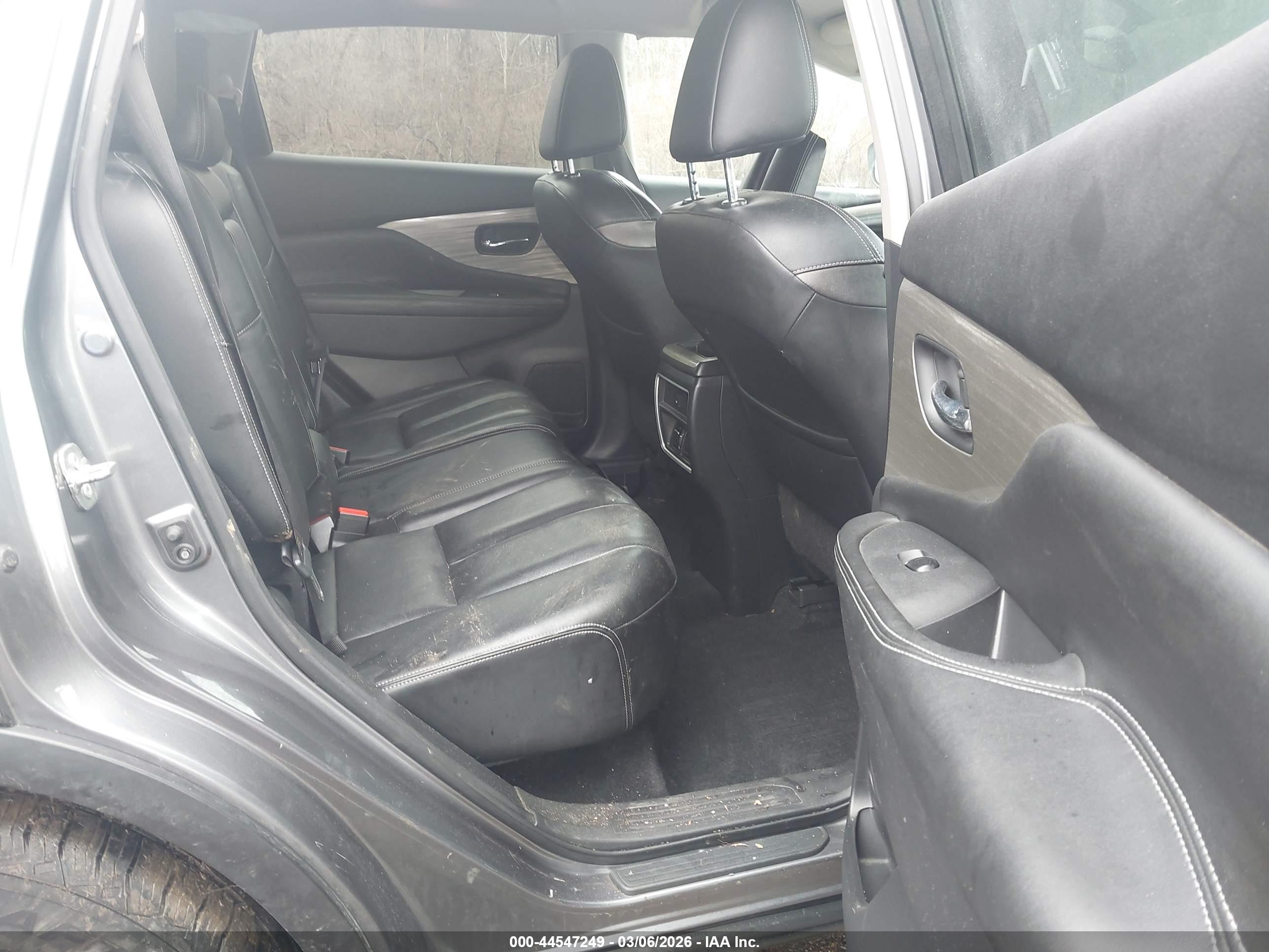 NISSAN MURANO image 8