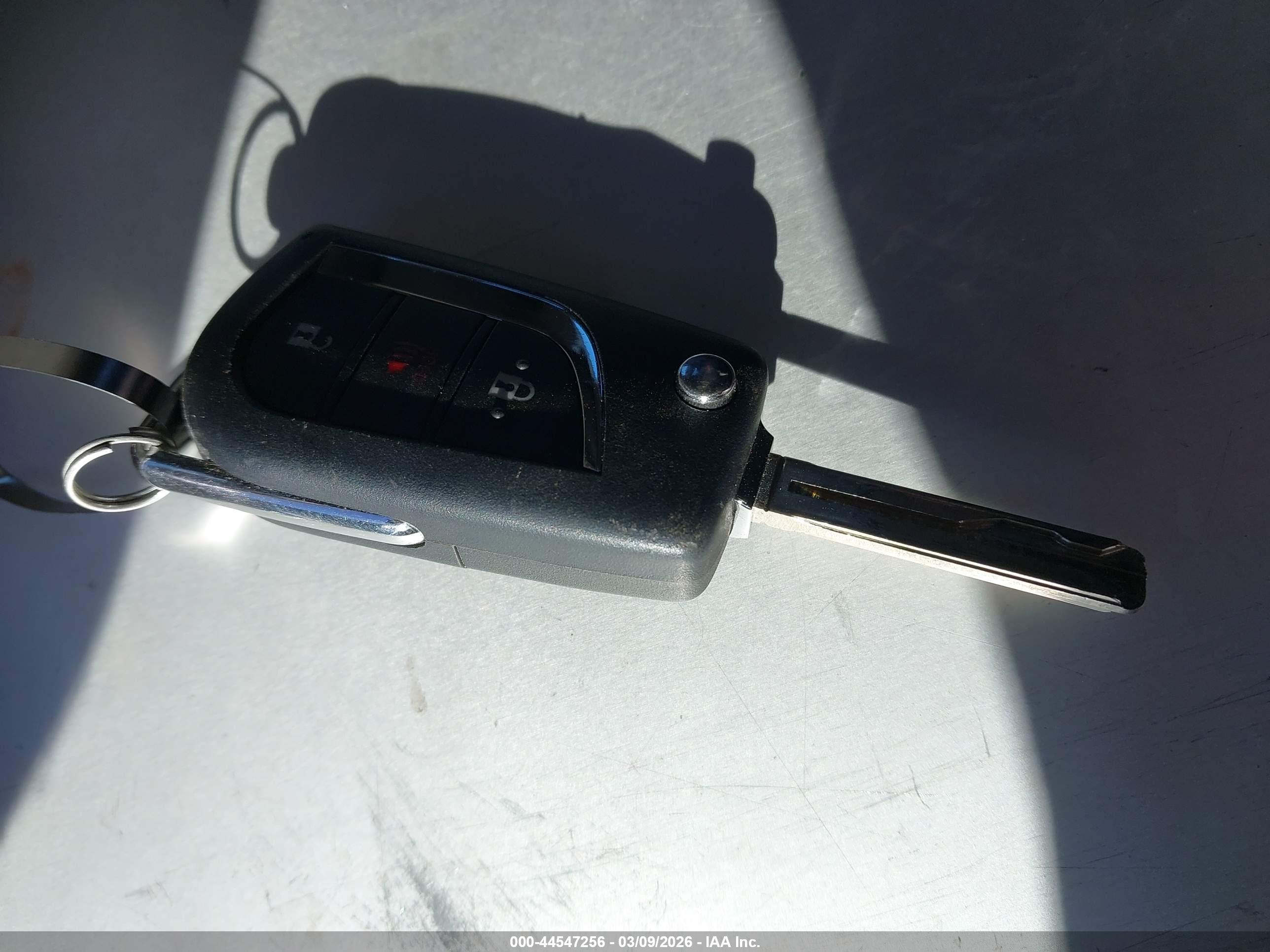 TOYOTA RAV4 image 11