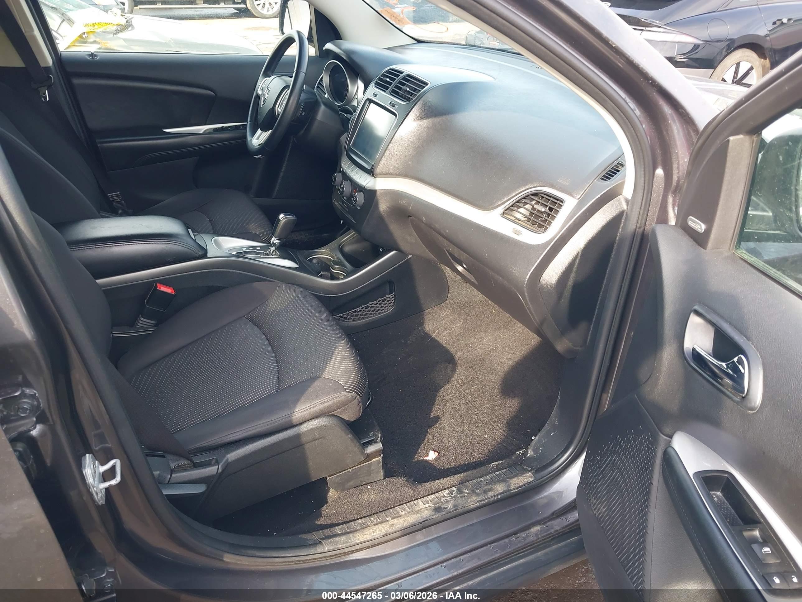 DODGE JOURNEY image 5