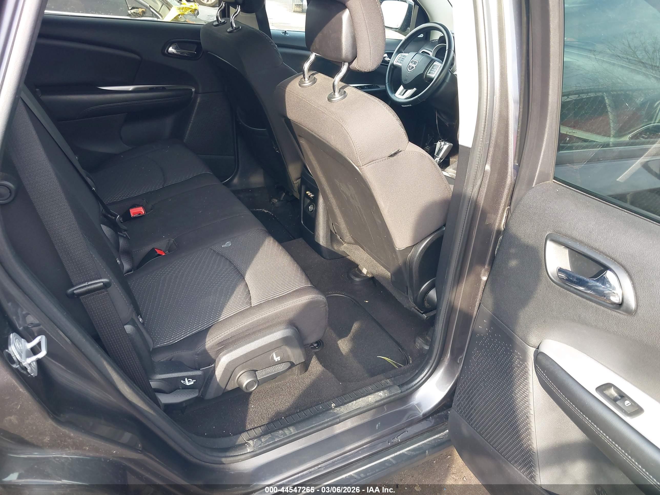 DODGE JOURNEY image 8