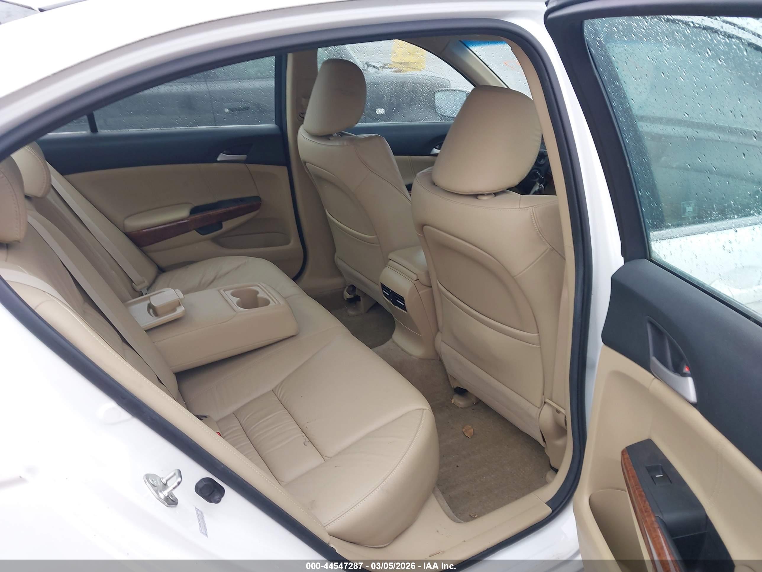 HONDA ACCORD image 8