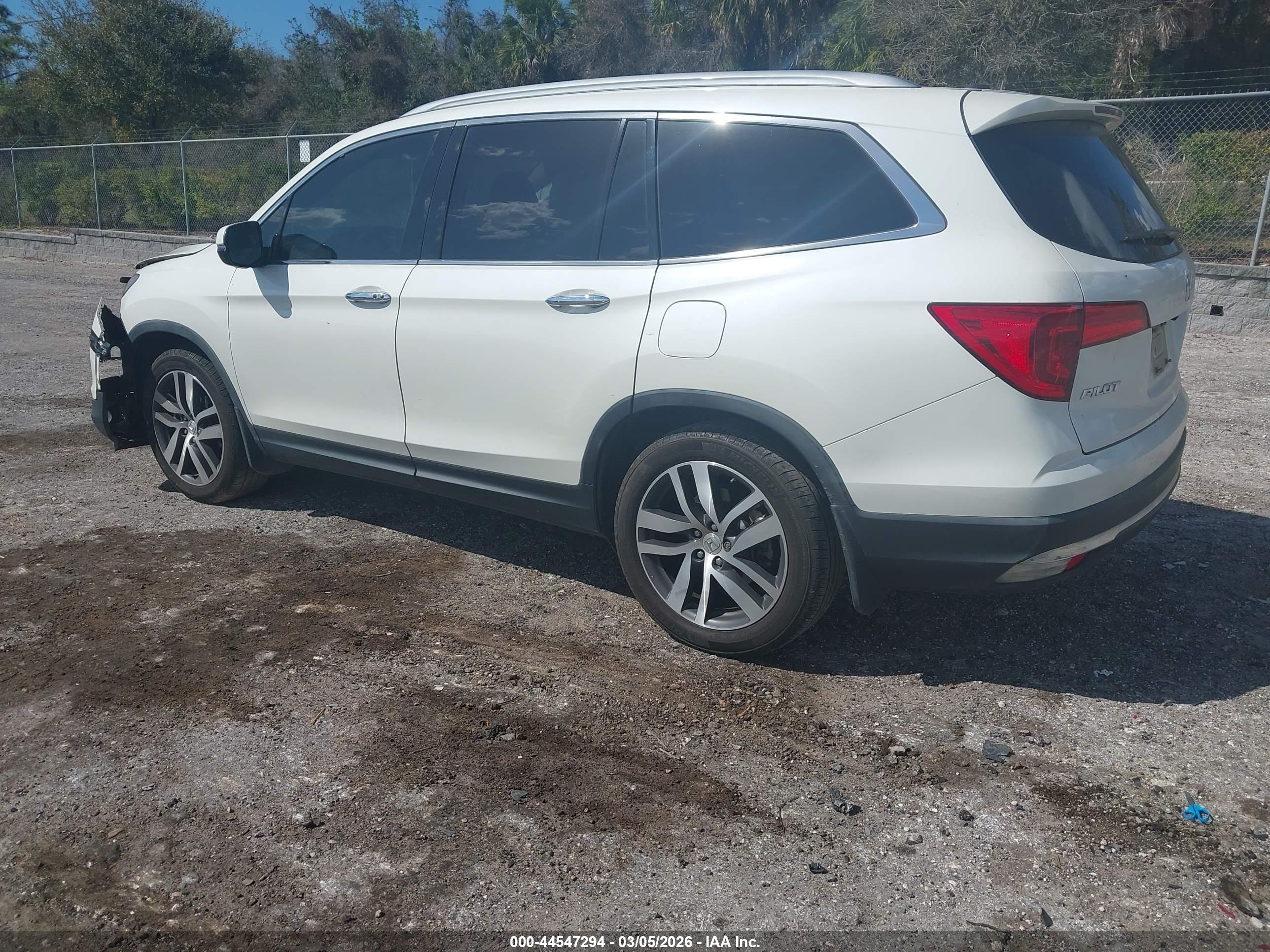 HONDA PILOT image 3