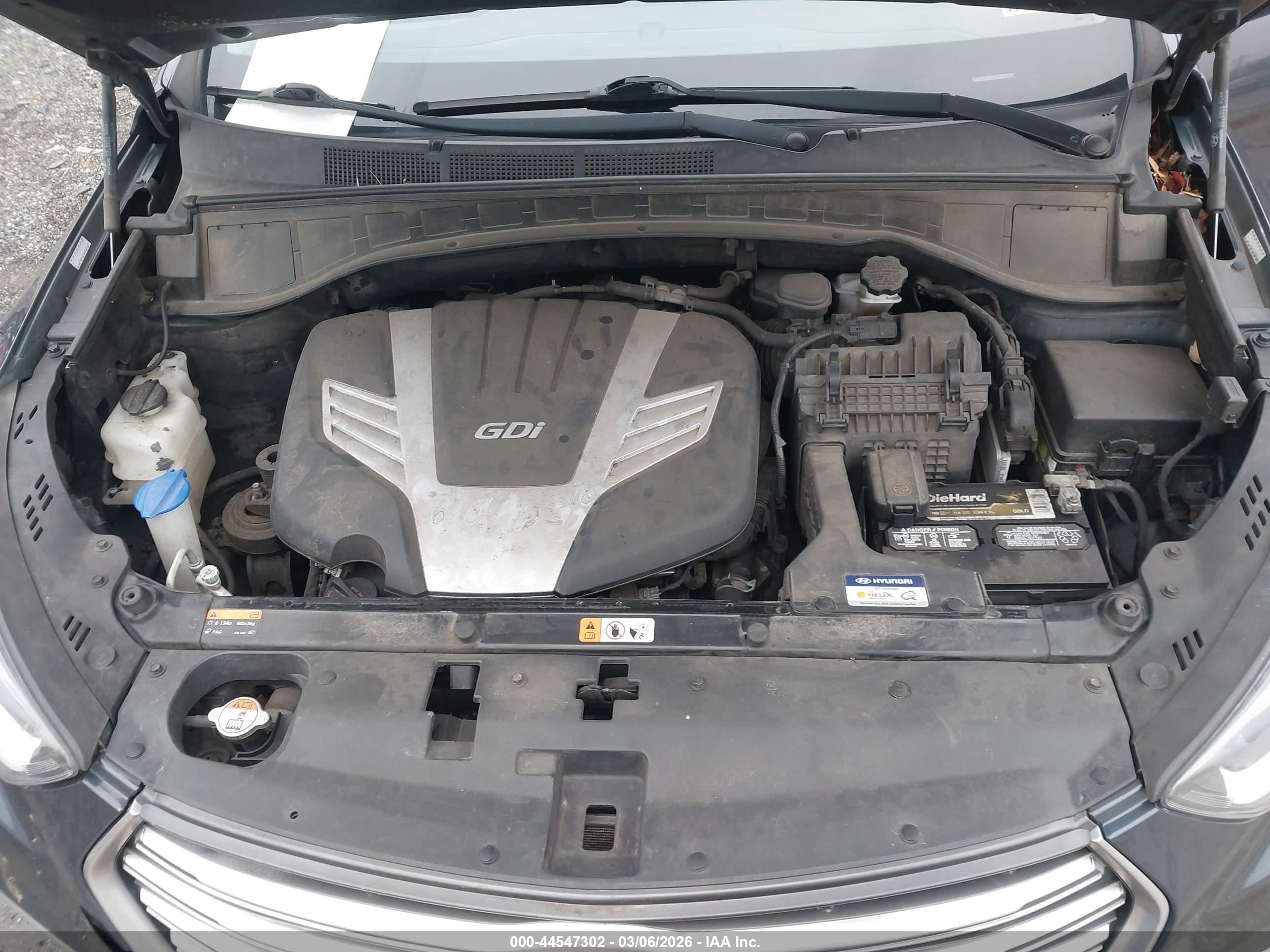 HYUNDAI SANTA image 10