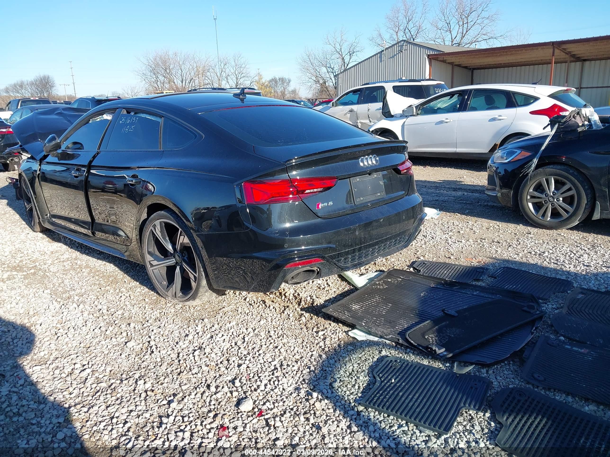 AUDI RS image 3