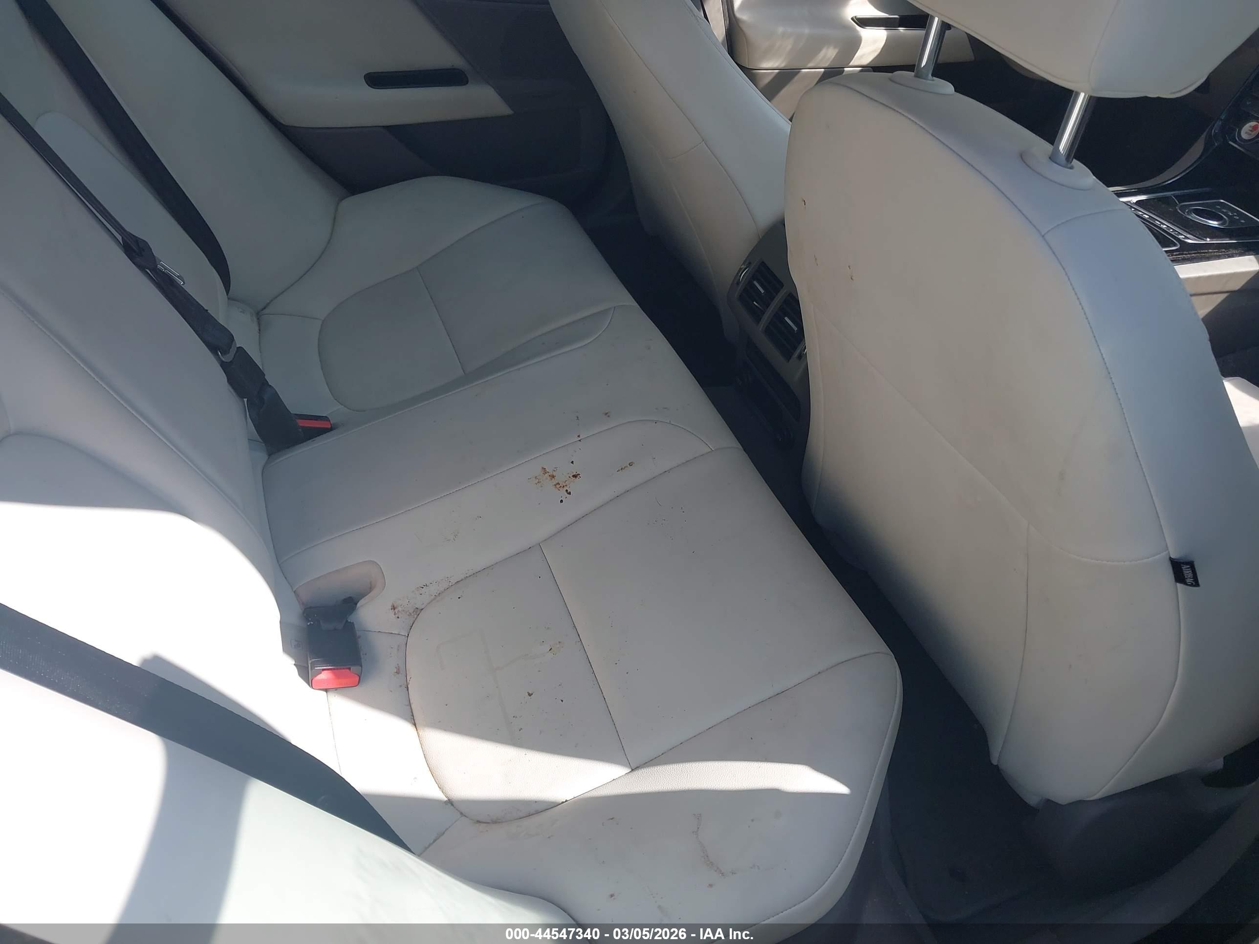 JAGUAR XE image 8