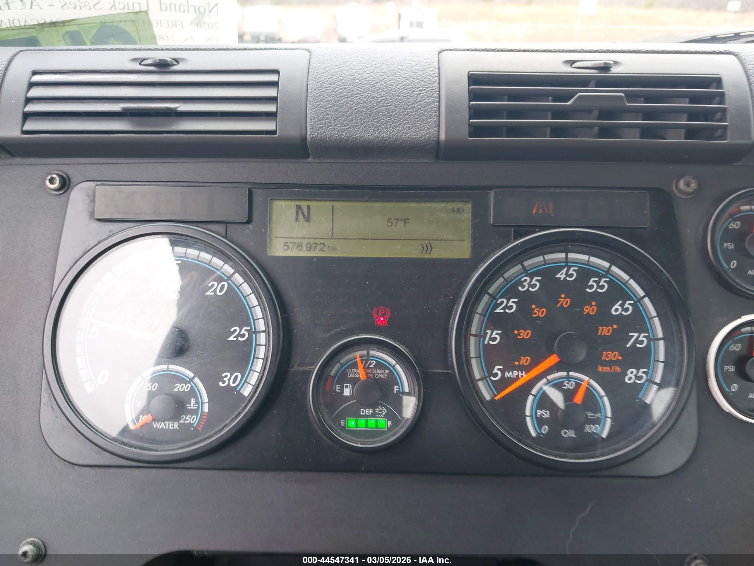 FREIGHTLINER CASCADIA image 6