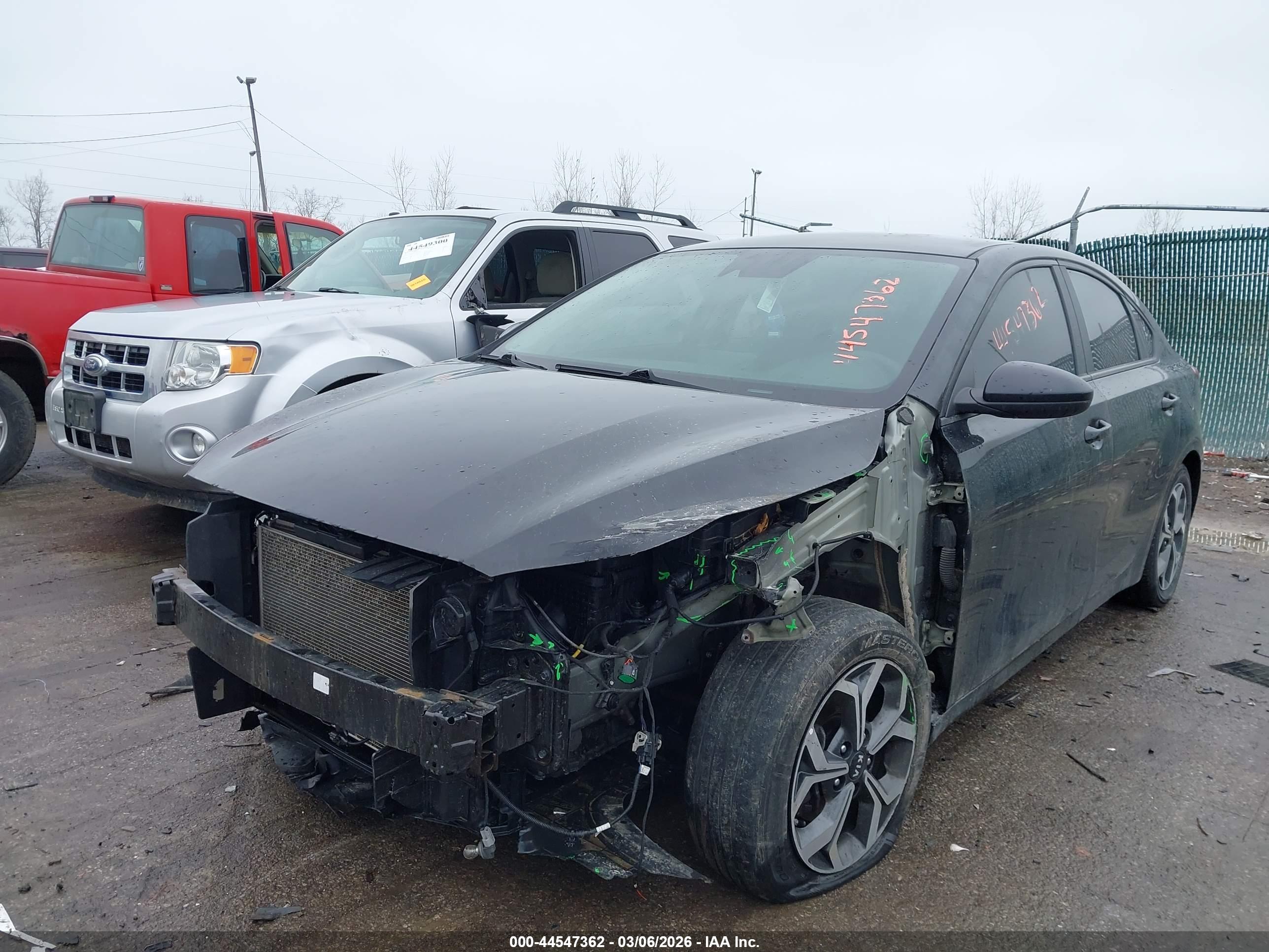KIA FORTE image 2