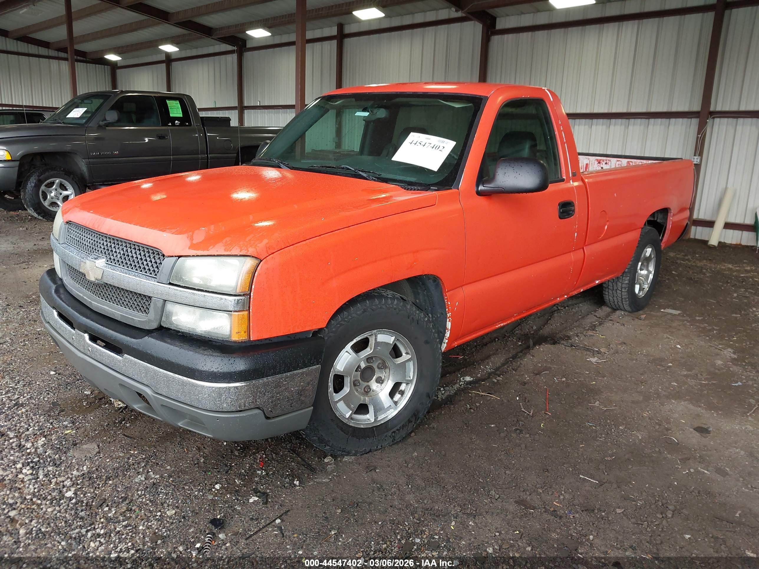 CHEVROLET SILVERADO image 2