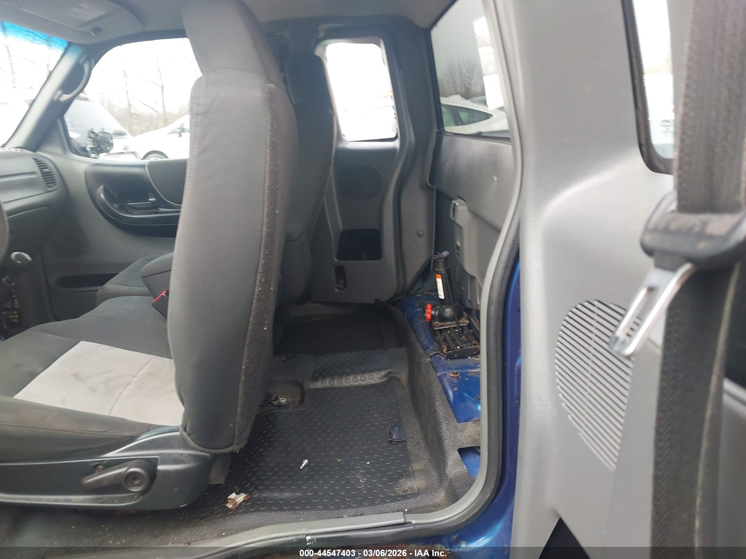 FORD RANGER image 8
